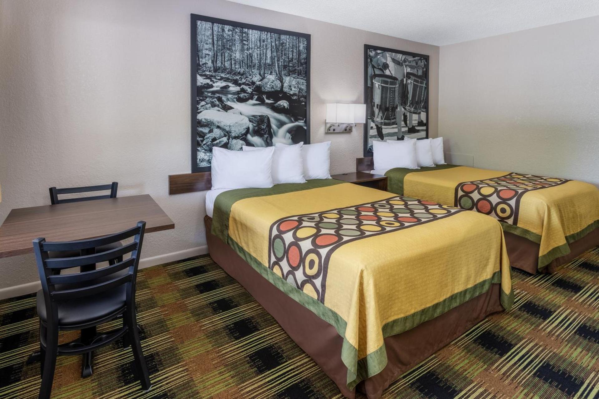 Super 8 by Wyndham Williamsburg/Historic Area photo 24