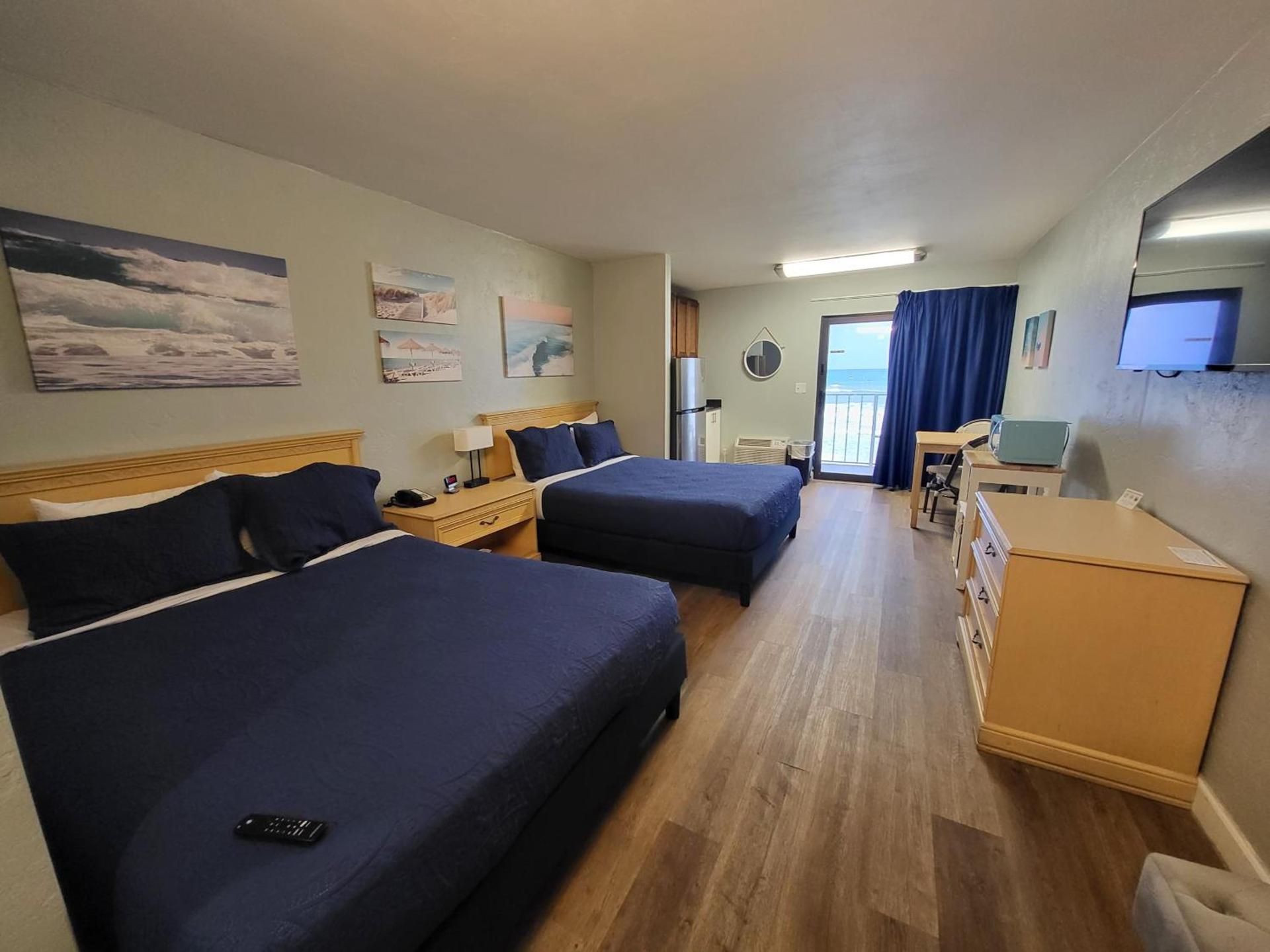 Beachside Hotel photo 4