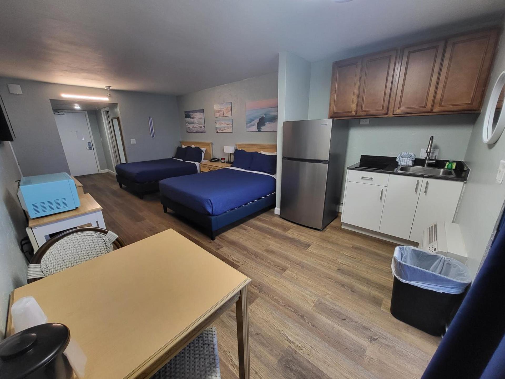 Beachside Hotel photo 49