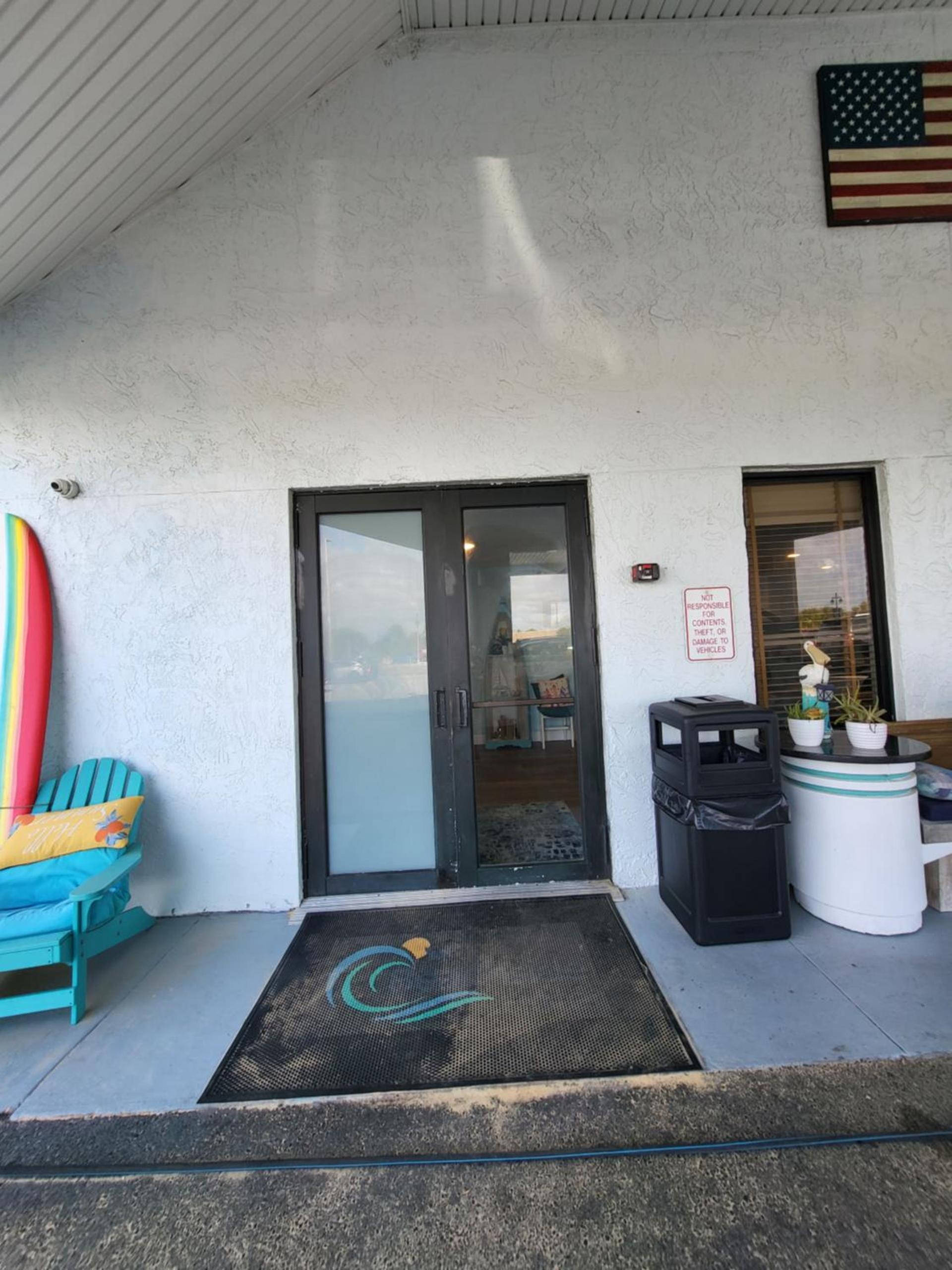 Beachside Hotel photo 53