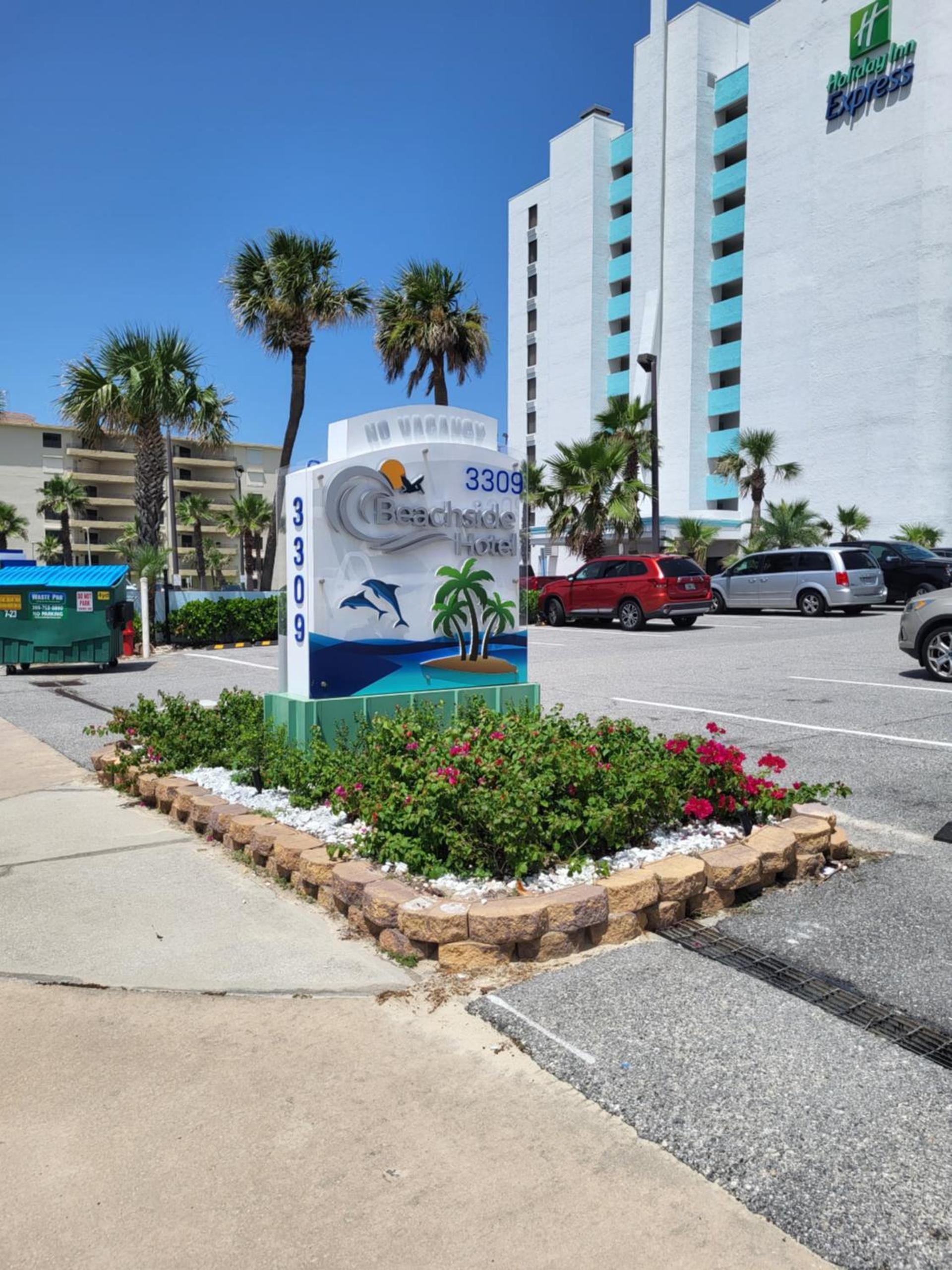 Beachside Hotel photo 2