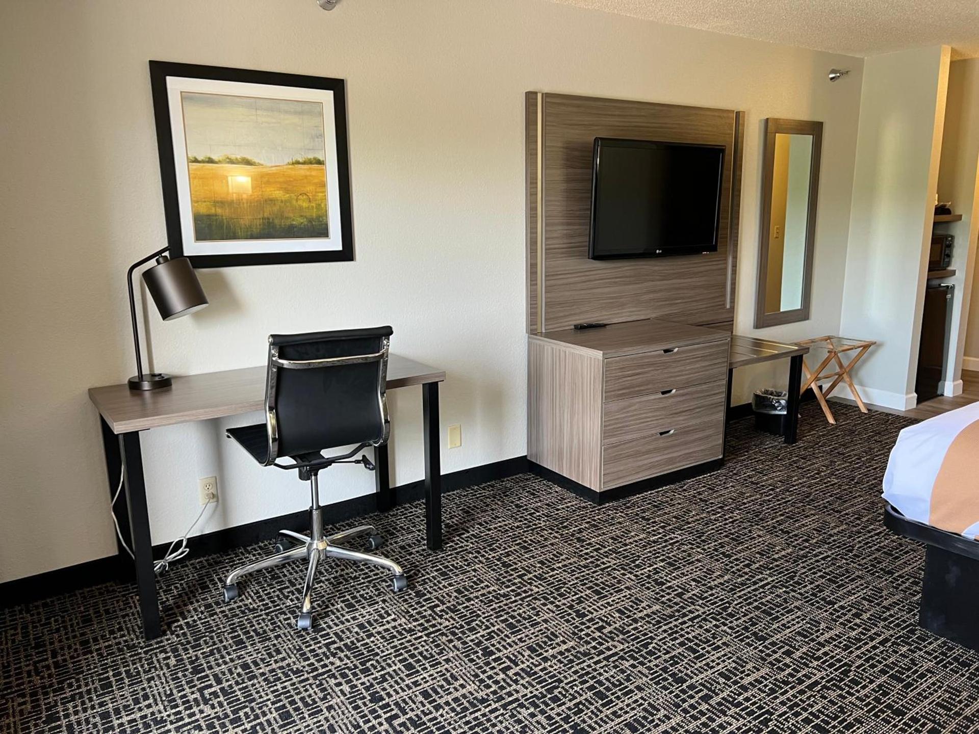 Quality Inn & Suites Red Wing photo 35