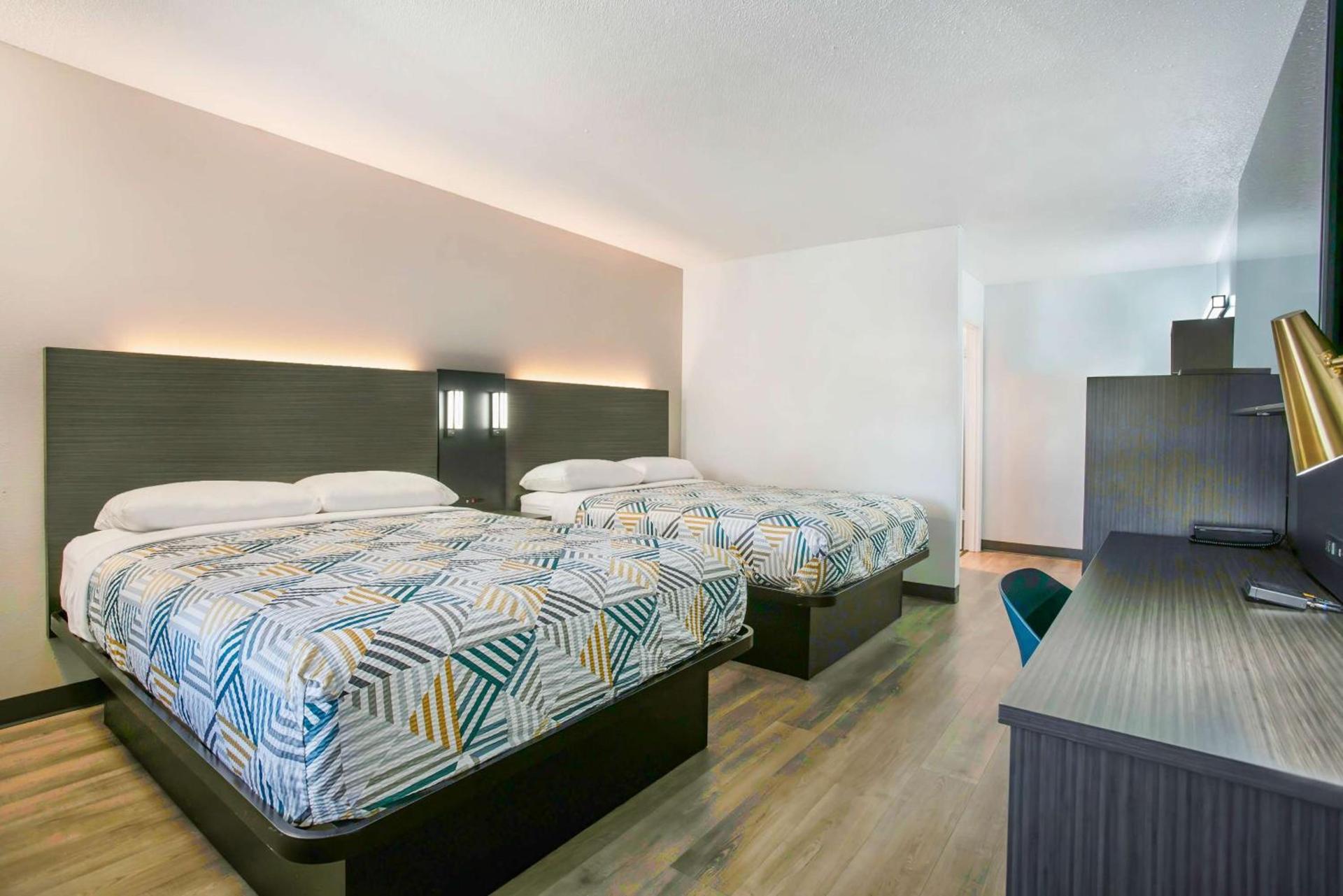 Motel 6-Bend, OR photo 14