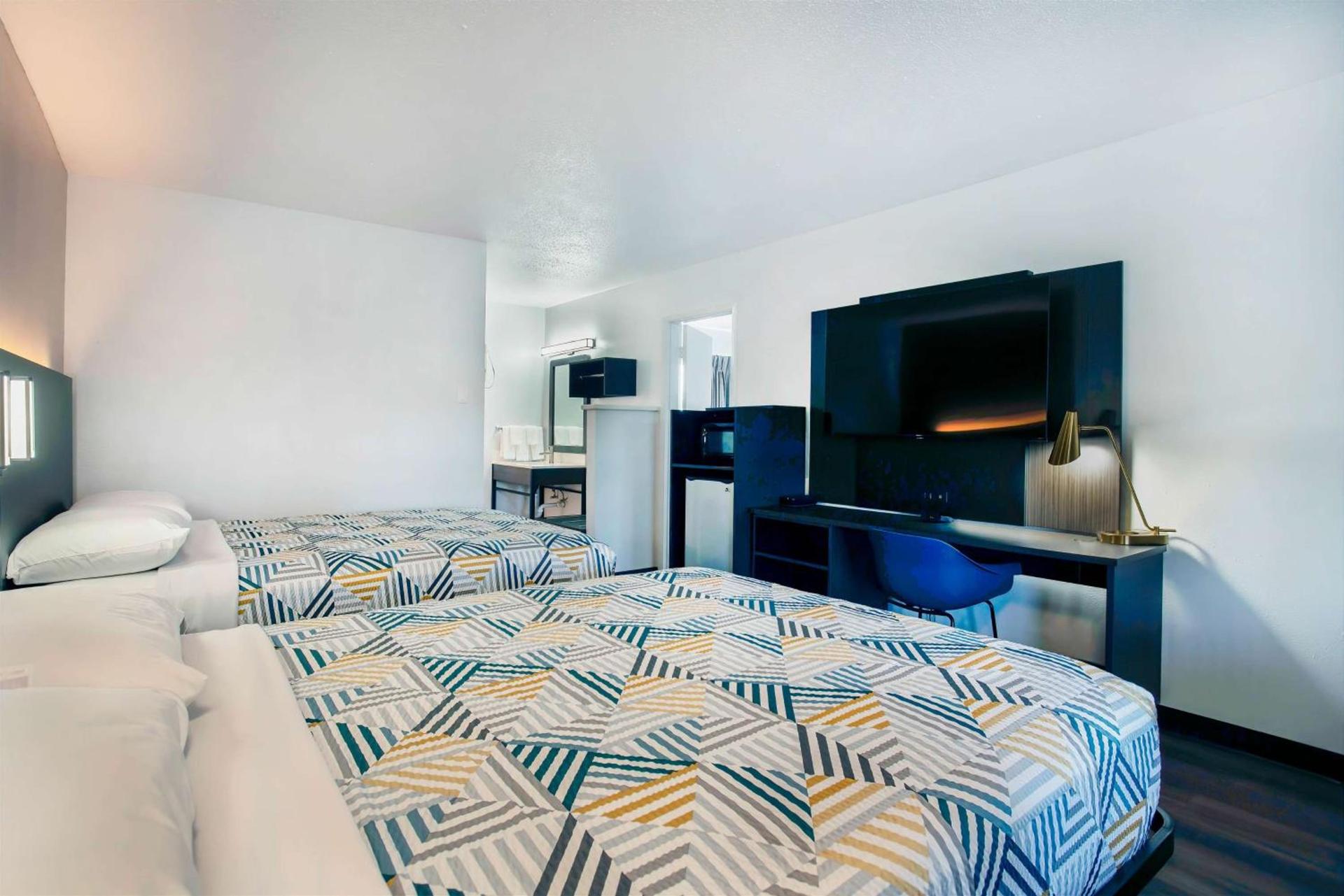 Motel 6-Bend, OR photo 15