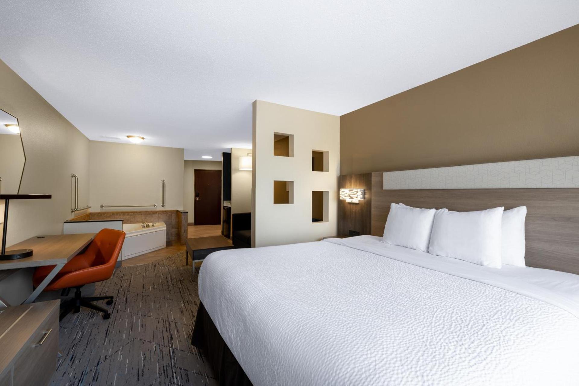 Holiday Inn Express Rochester South - Mayo Area by IHG photo 16
