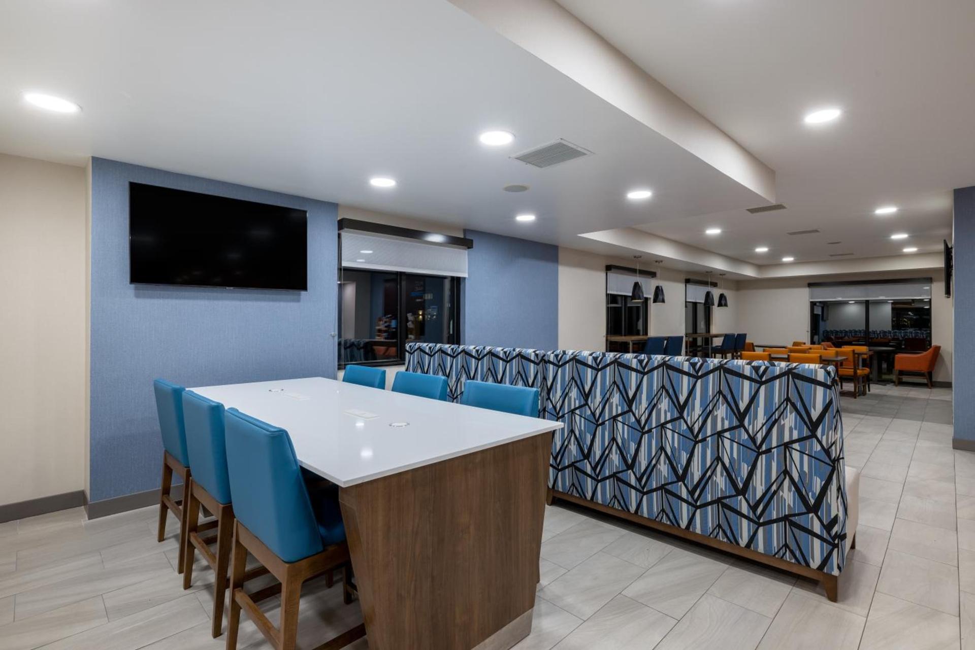 Holiday Inn Express Rochester South - Mayo Area by IHG photo 18