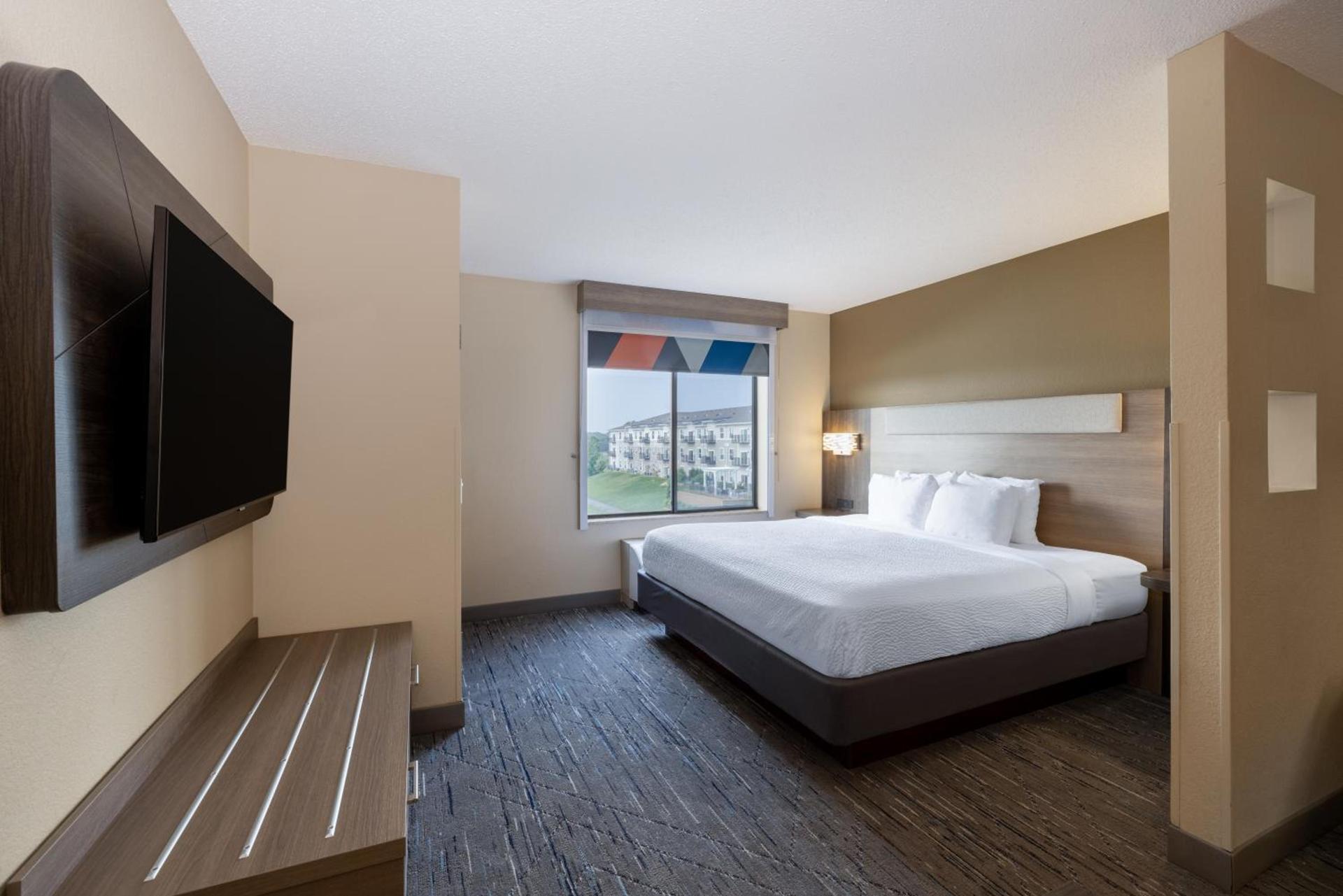 Holiday Inn Express Rochester South - Mayo Area by IHG photo 23