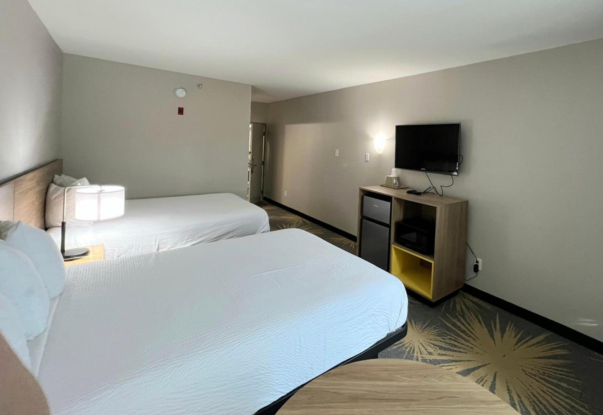 Days Inn by Wyndham LaPlace- New Orleans photo 33