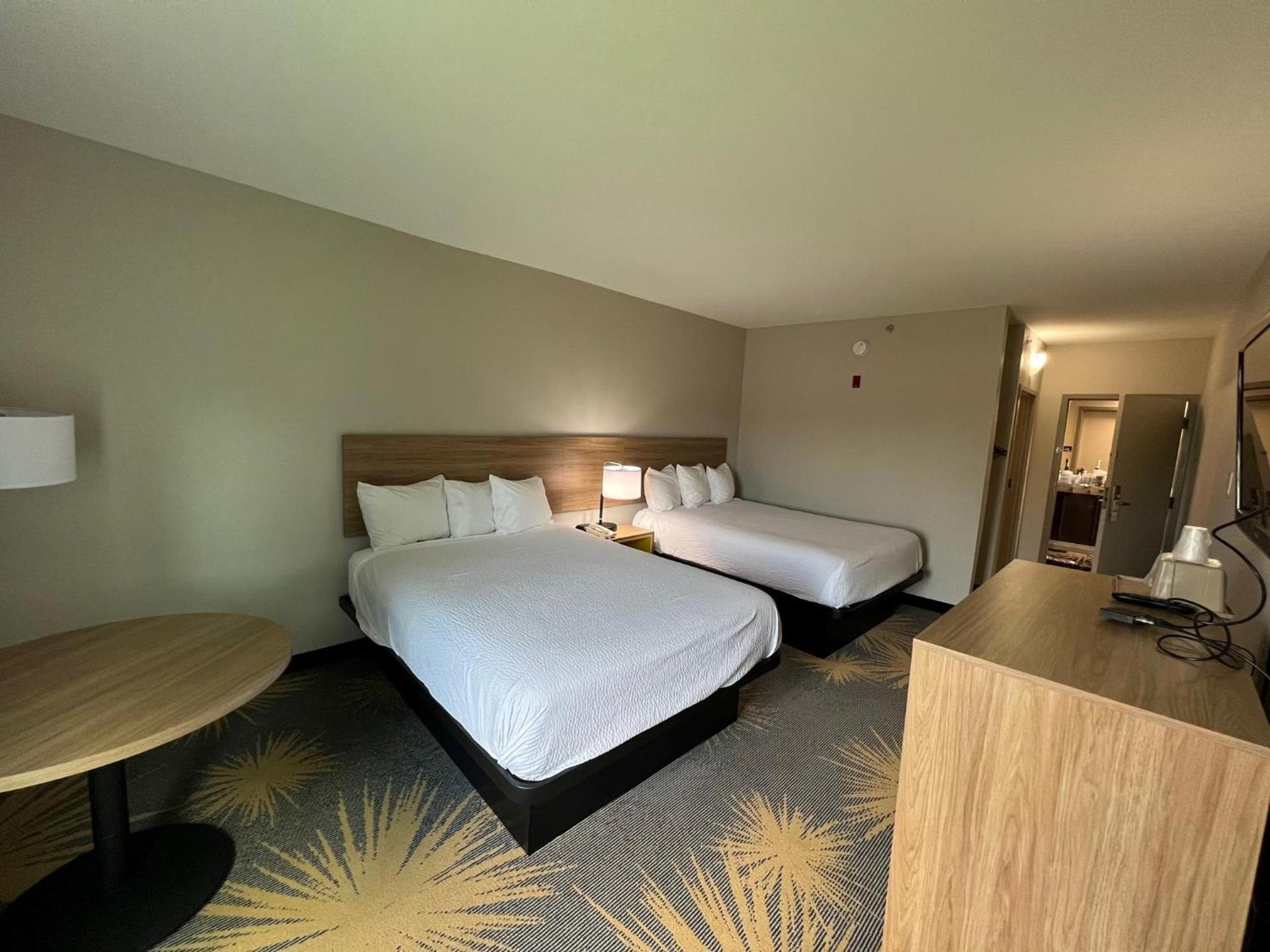 Days Inn by Wyndham LaPlace- New Orleans photo 45