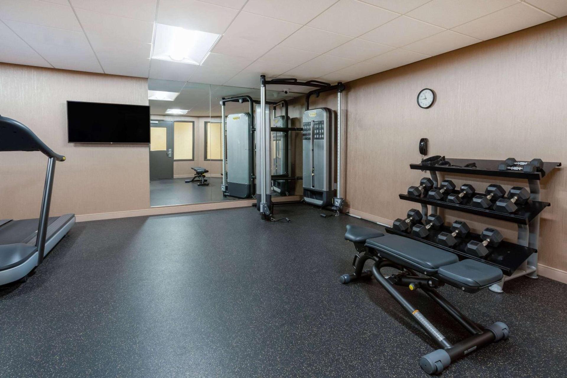Days Inn & Suites by Wyndham Denver International Airport photo 10