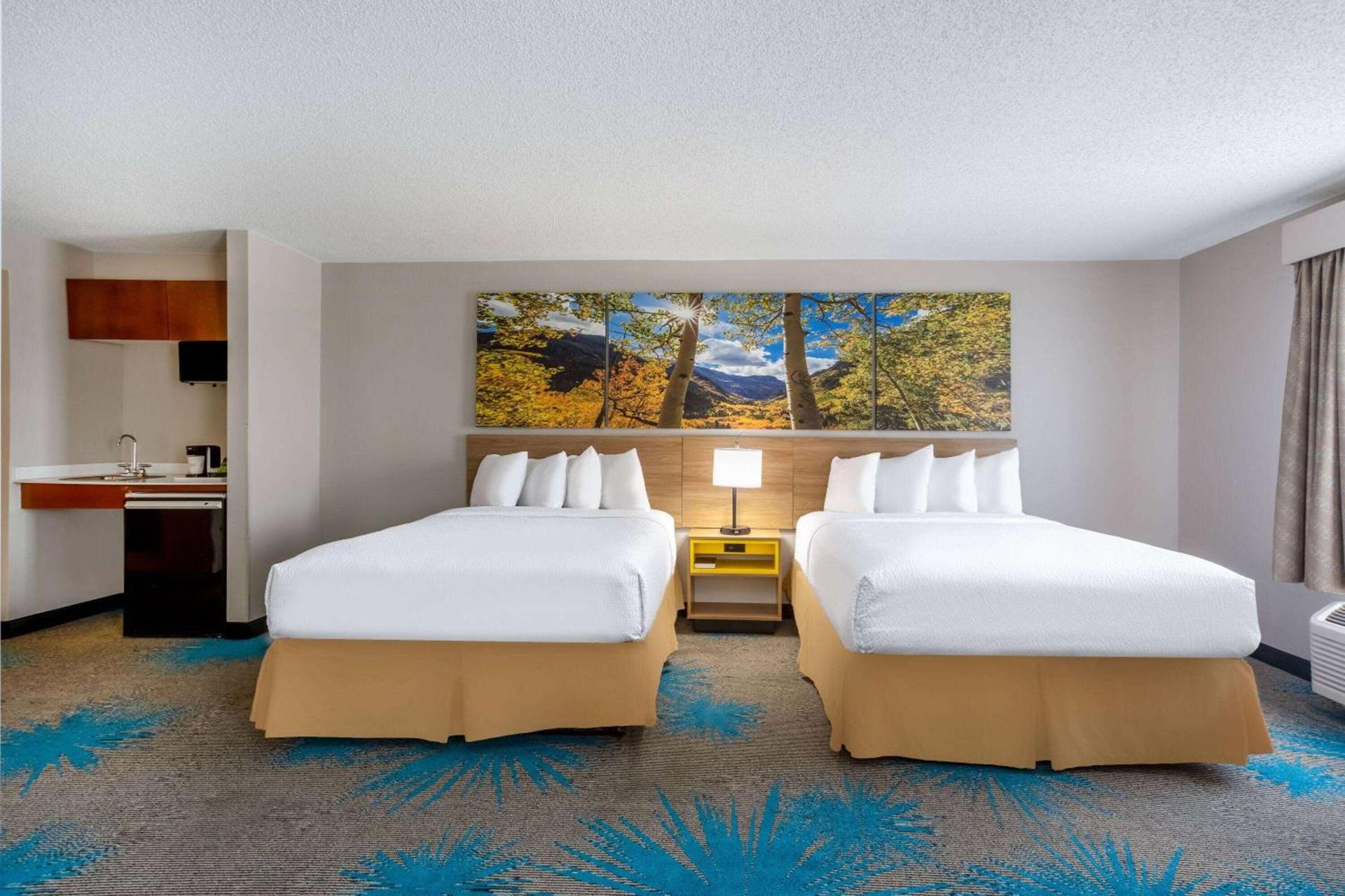 Days Inn & Suites by Wyndham Denver International Airport photo 30