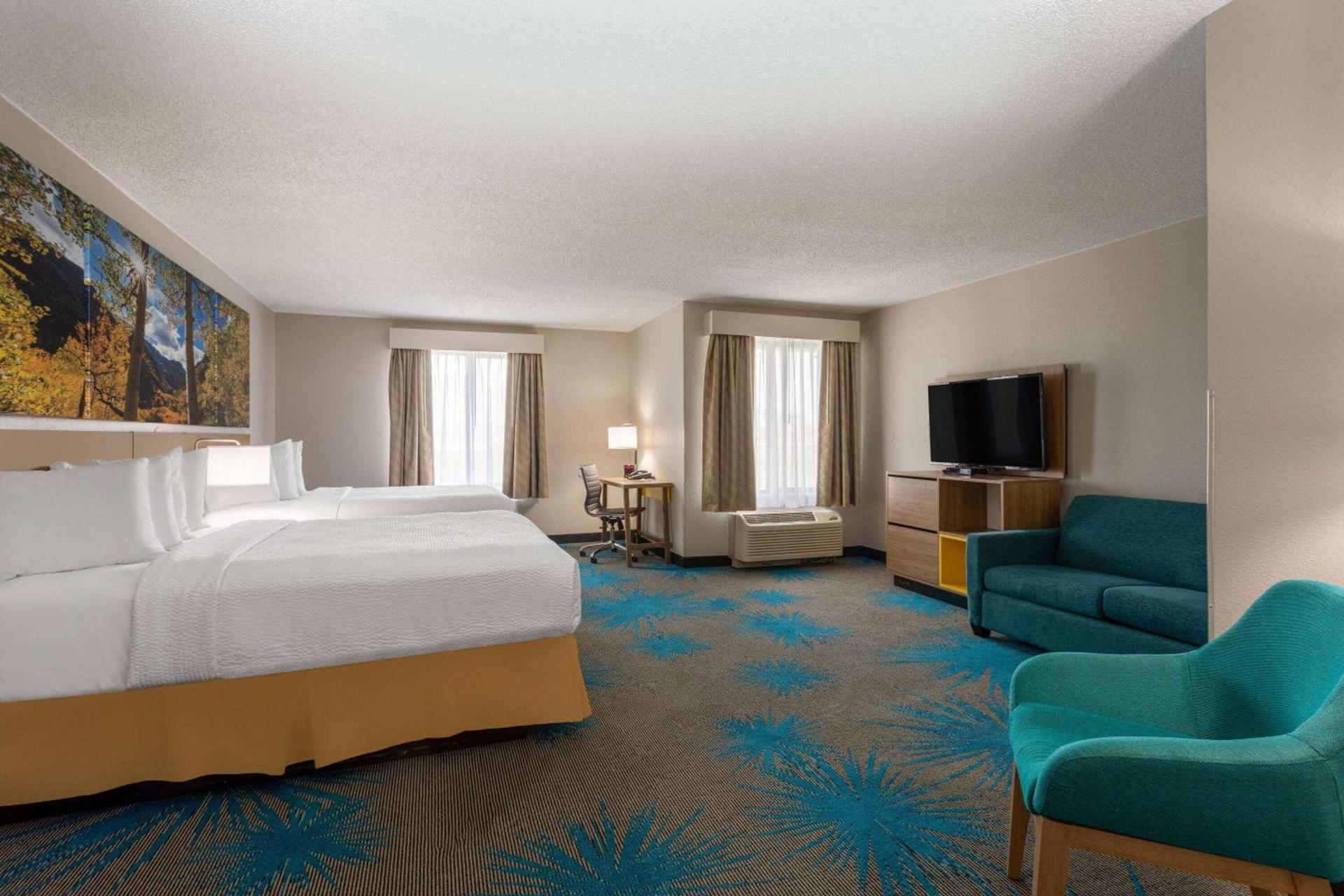 Days Inn & Suites by Wyndham Denver International Airport photo 35