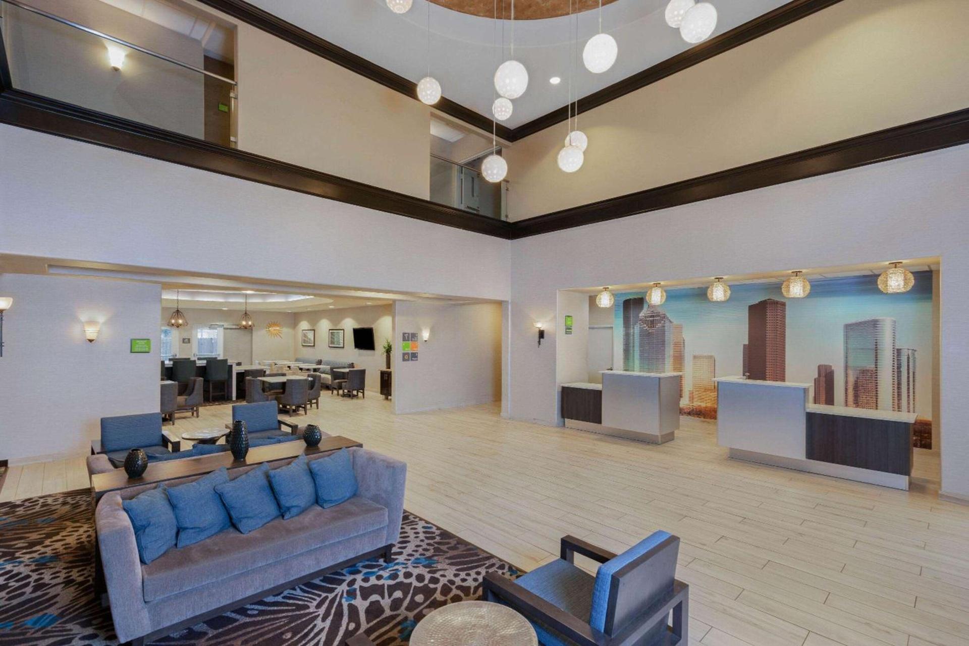 La Quinta by Wyndham Houston Energy Corridor photo 6