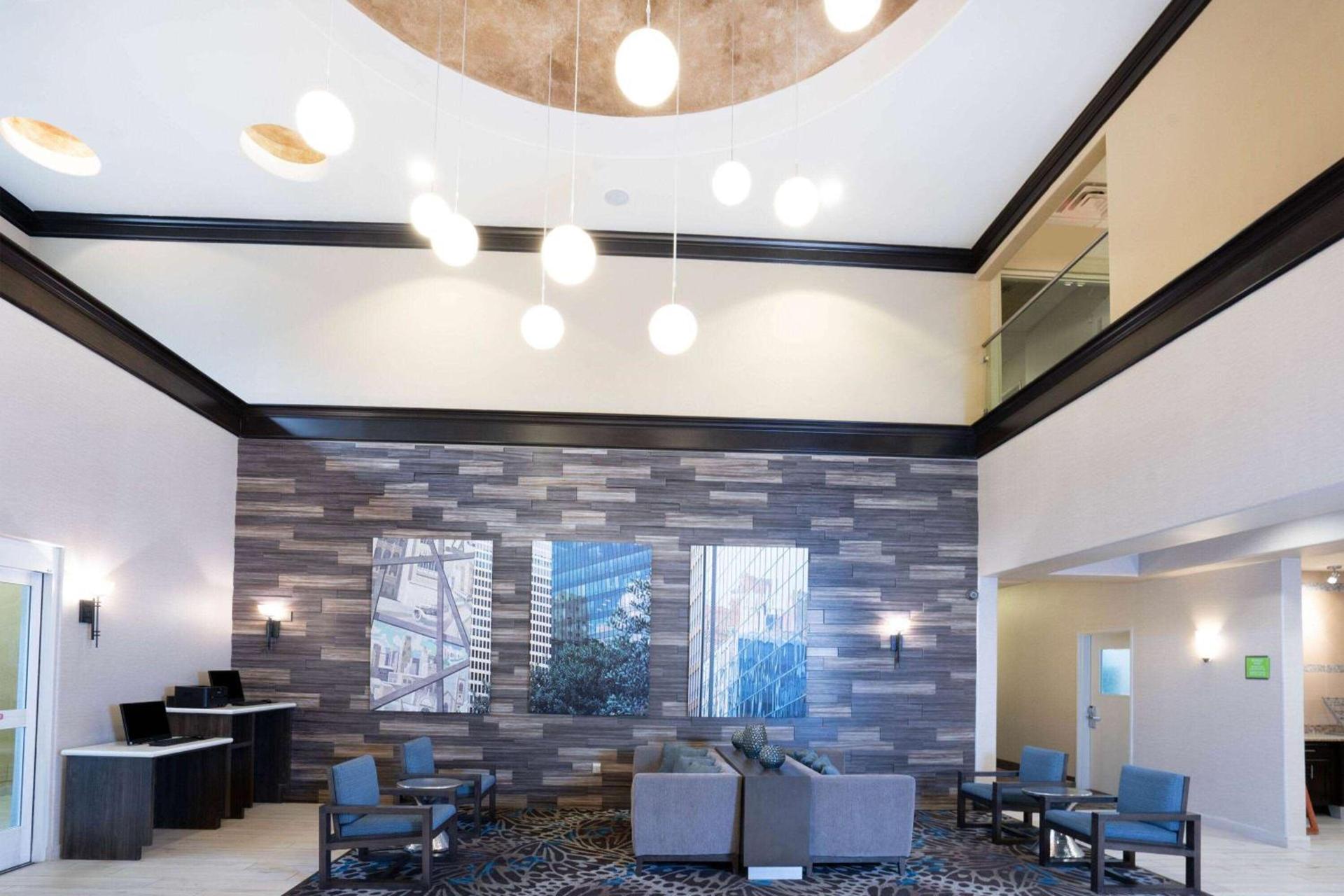 La Quinta by Wyndham Houston Energy Corridor photo 7