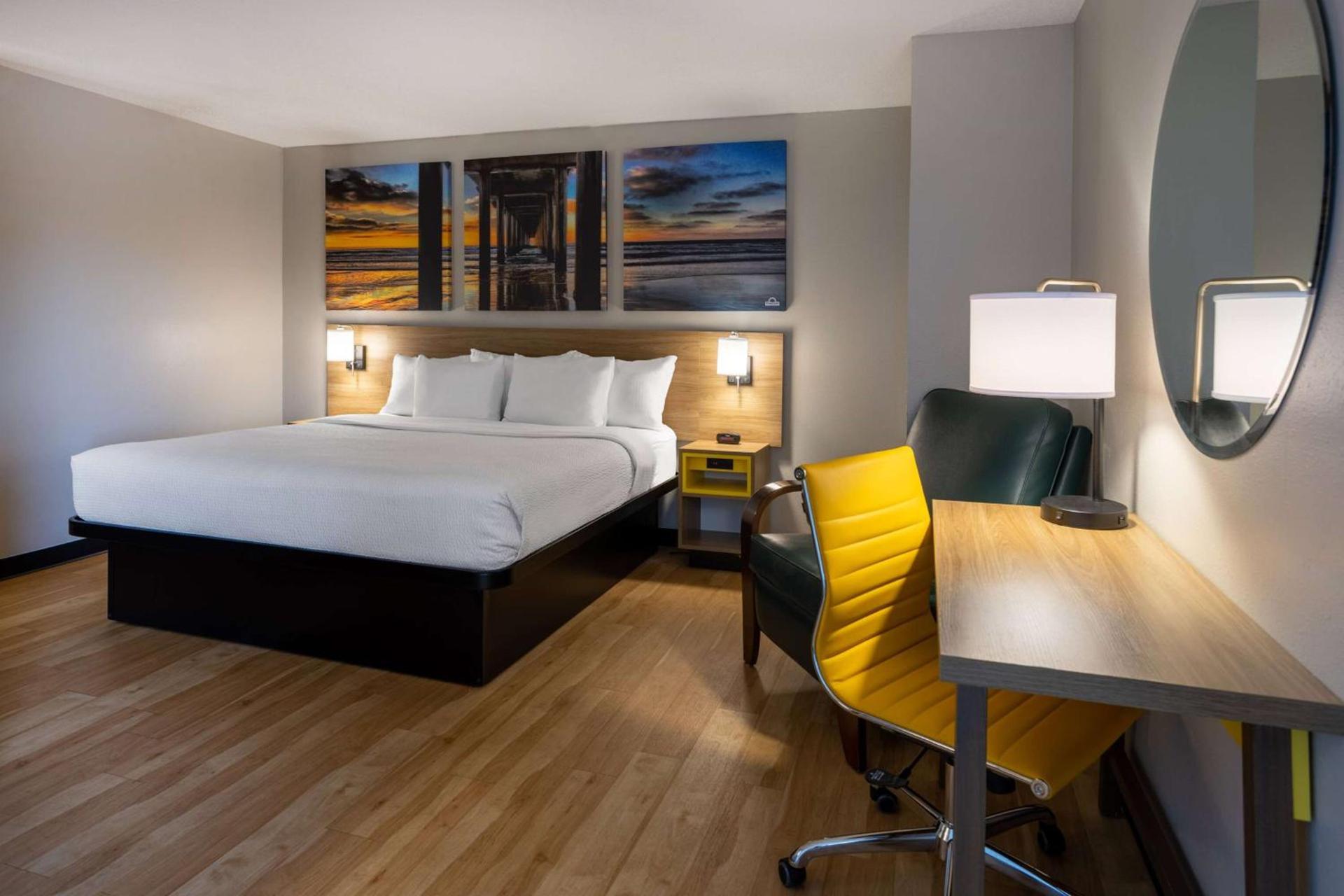 Days Inn by Wyndham Pleasant Prairie Kenosha photo 18