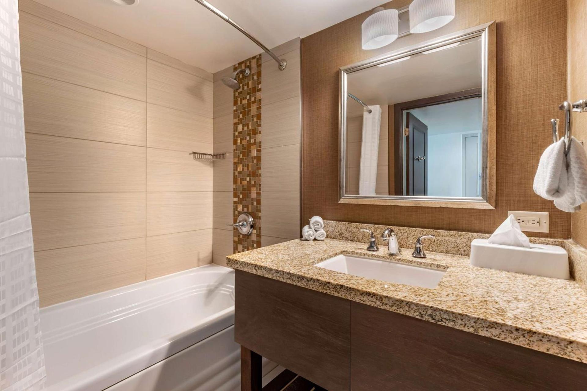 Hilton Vacation Club Oceanaire Virginia Beach photo 42