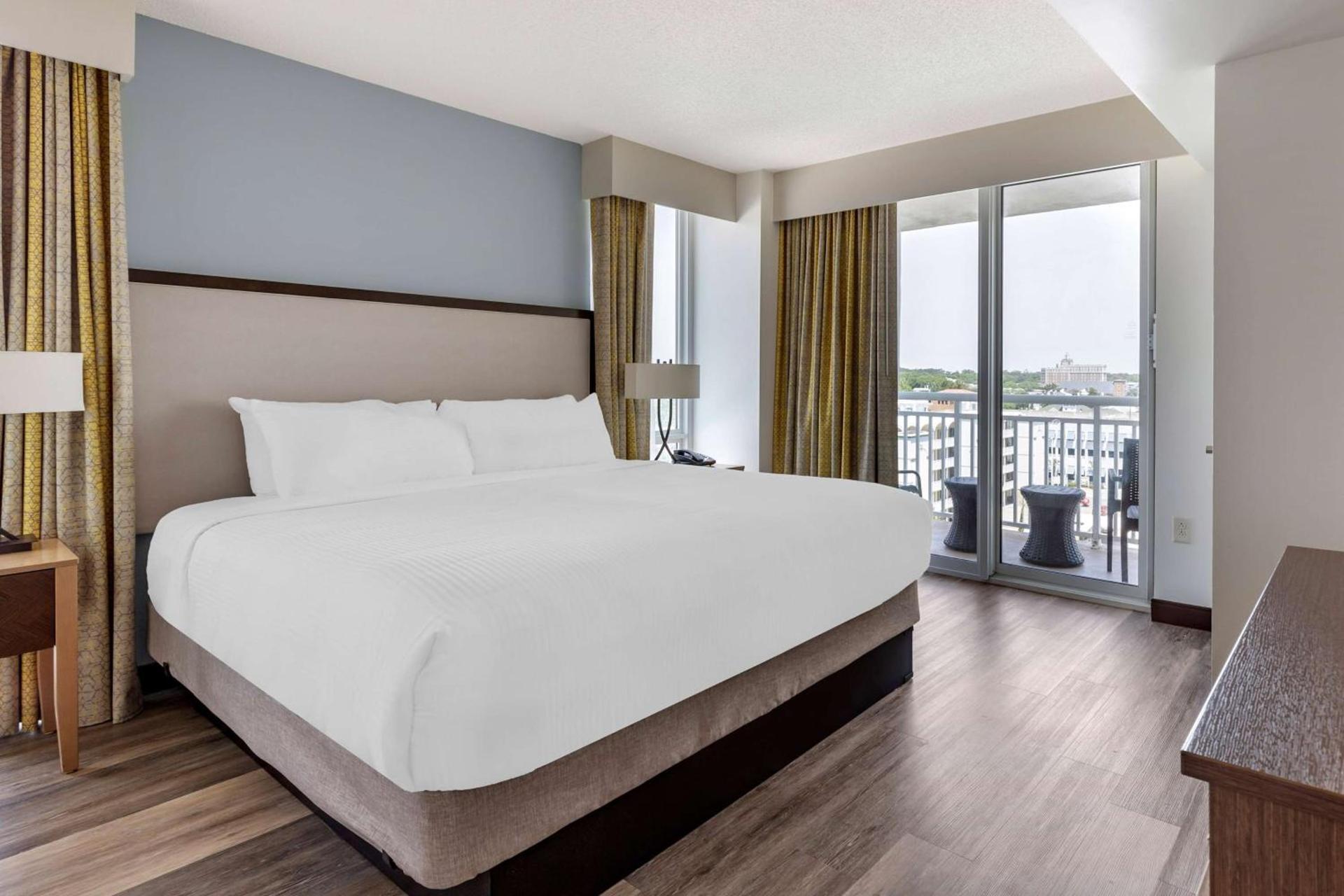 Hilton Vacation Club Oceanaire Virginia Beach photo 46