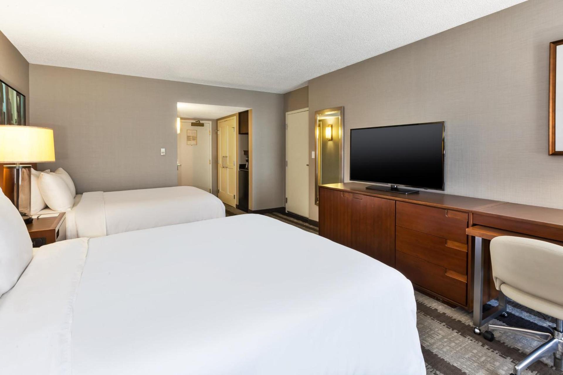 Crowne Plaza Dulles Airport by IHG photo 48