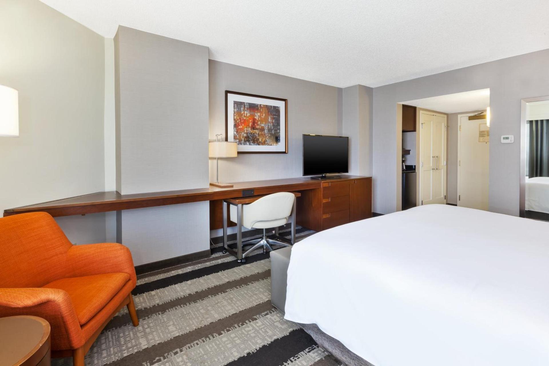 Crowne Plaza Dulles Airport by IHG photo 54