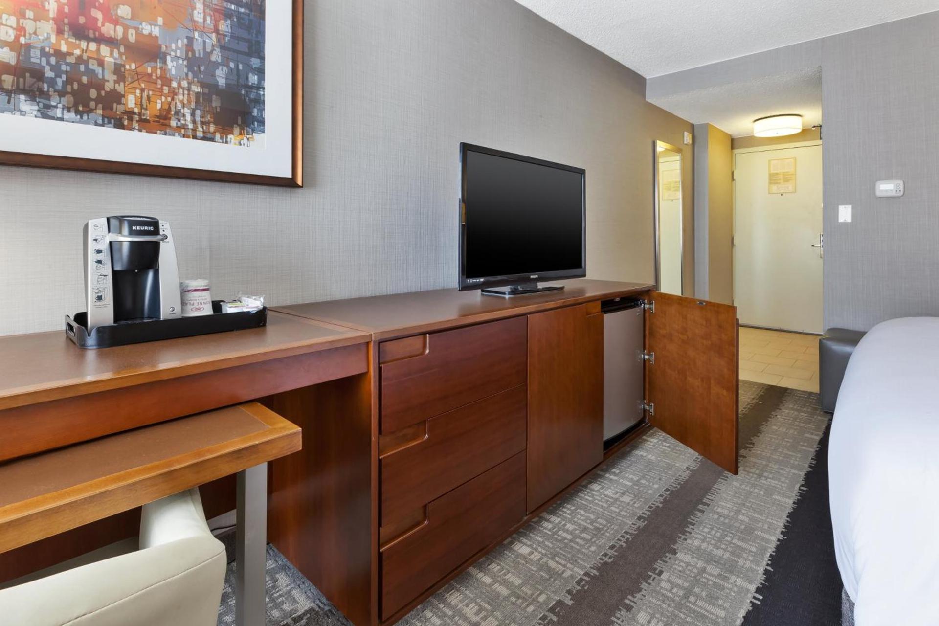 Crowne Plaza Dulles Airport by IHG photo 57