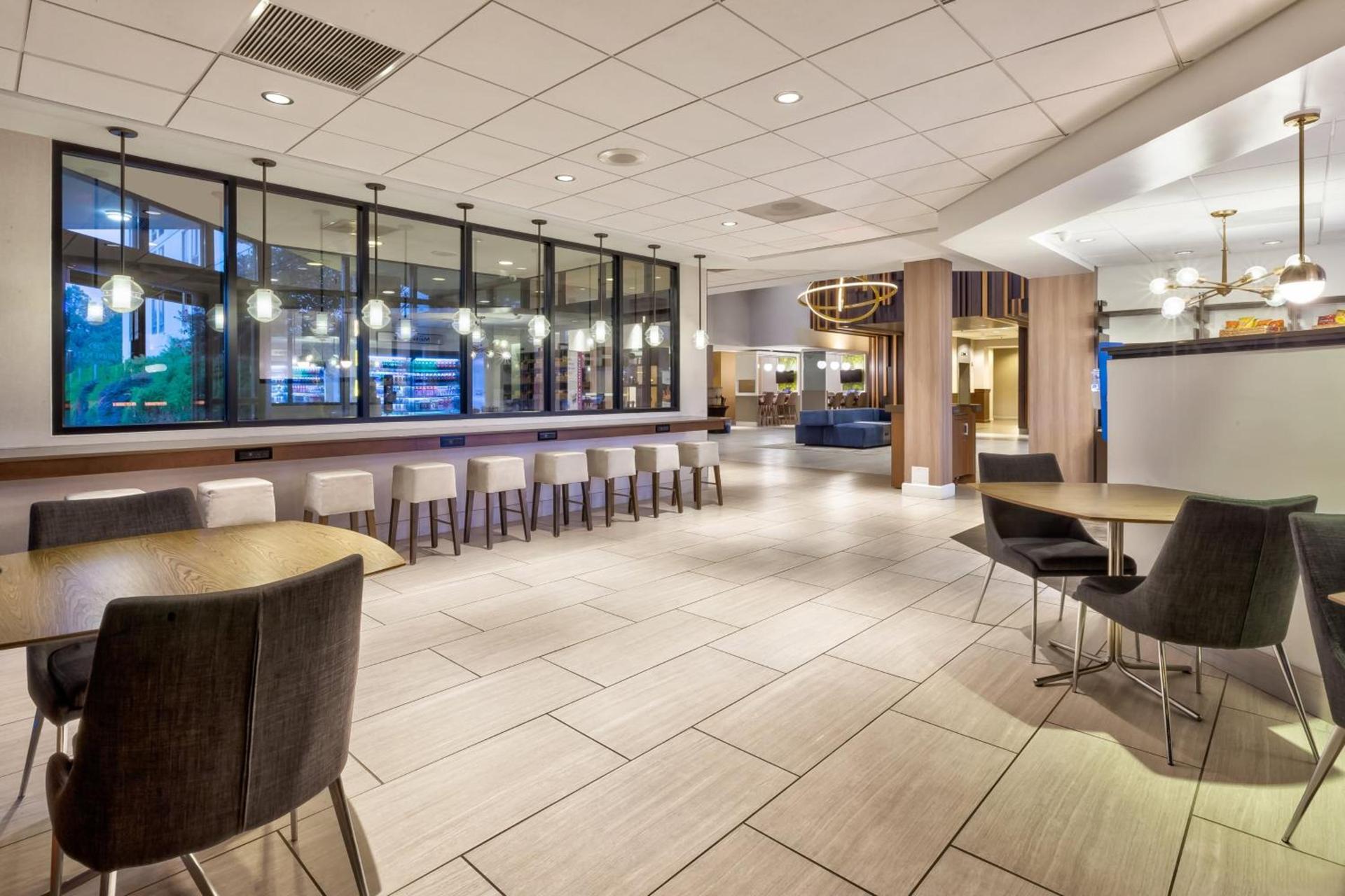 Crowne Plaza Dulles Airport by IHG photo 37