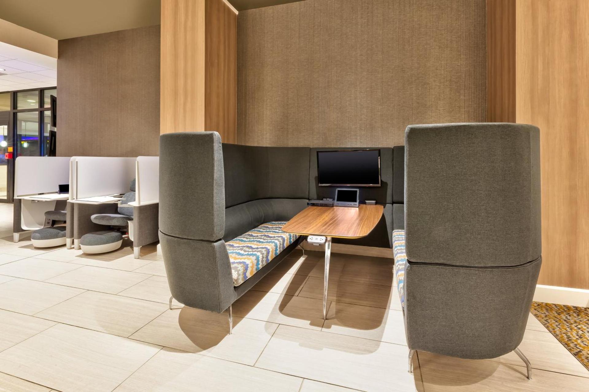 Crowne Plaza Dulles Airport by IHG photo 39