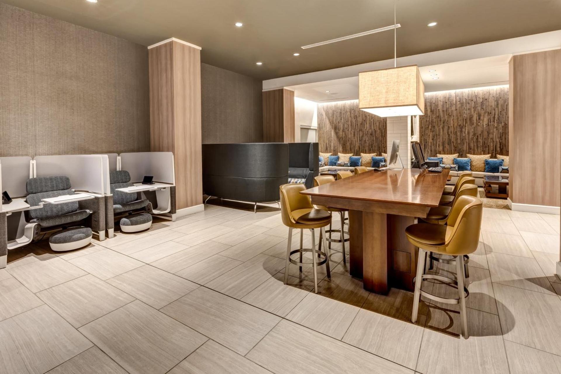 Crowne Plaza Dulles Airport by IHG photo 7