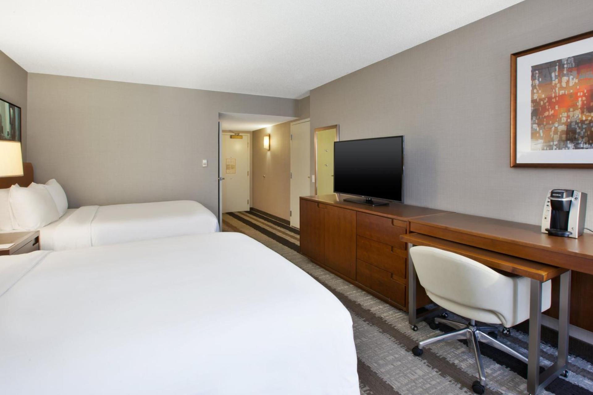 Crowne Plaza Dulles Airport by IHG photo 23
