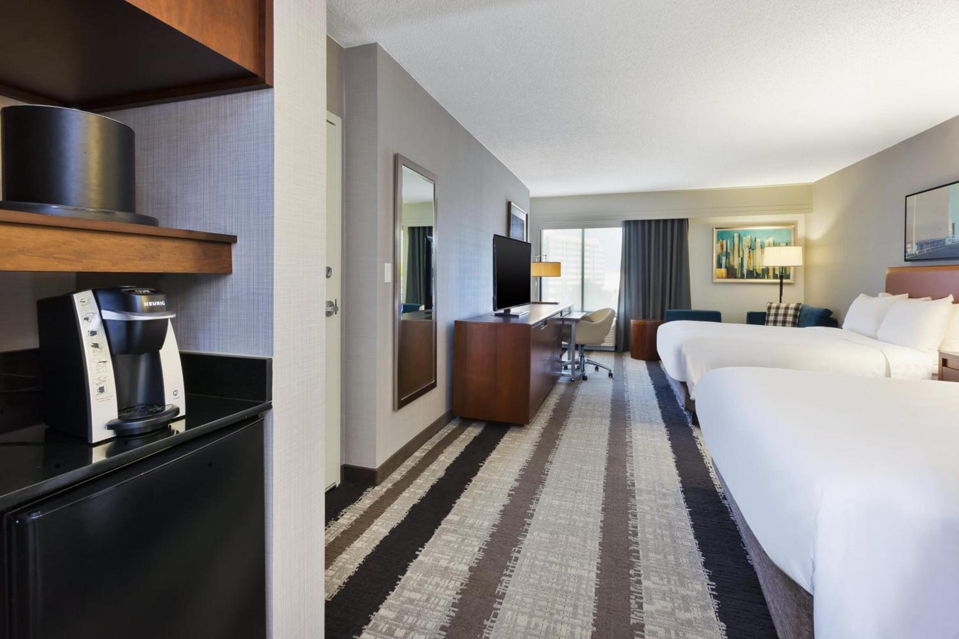 Crowne Plaza Dulles Airport by IHG photo 29