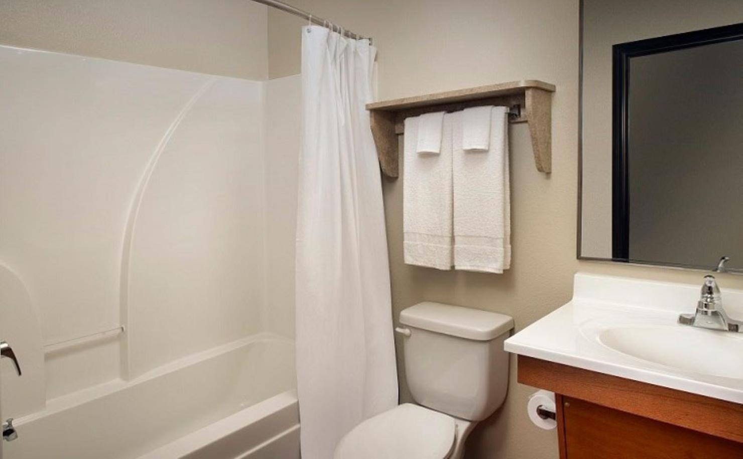 WoodSpring Suites Sioux Falls photo 17
