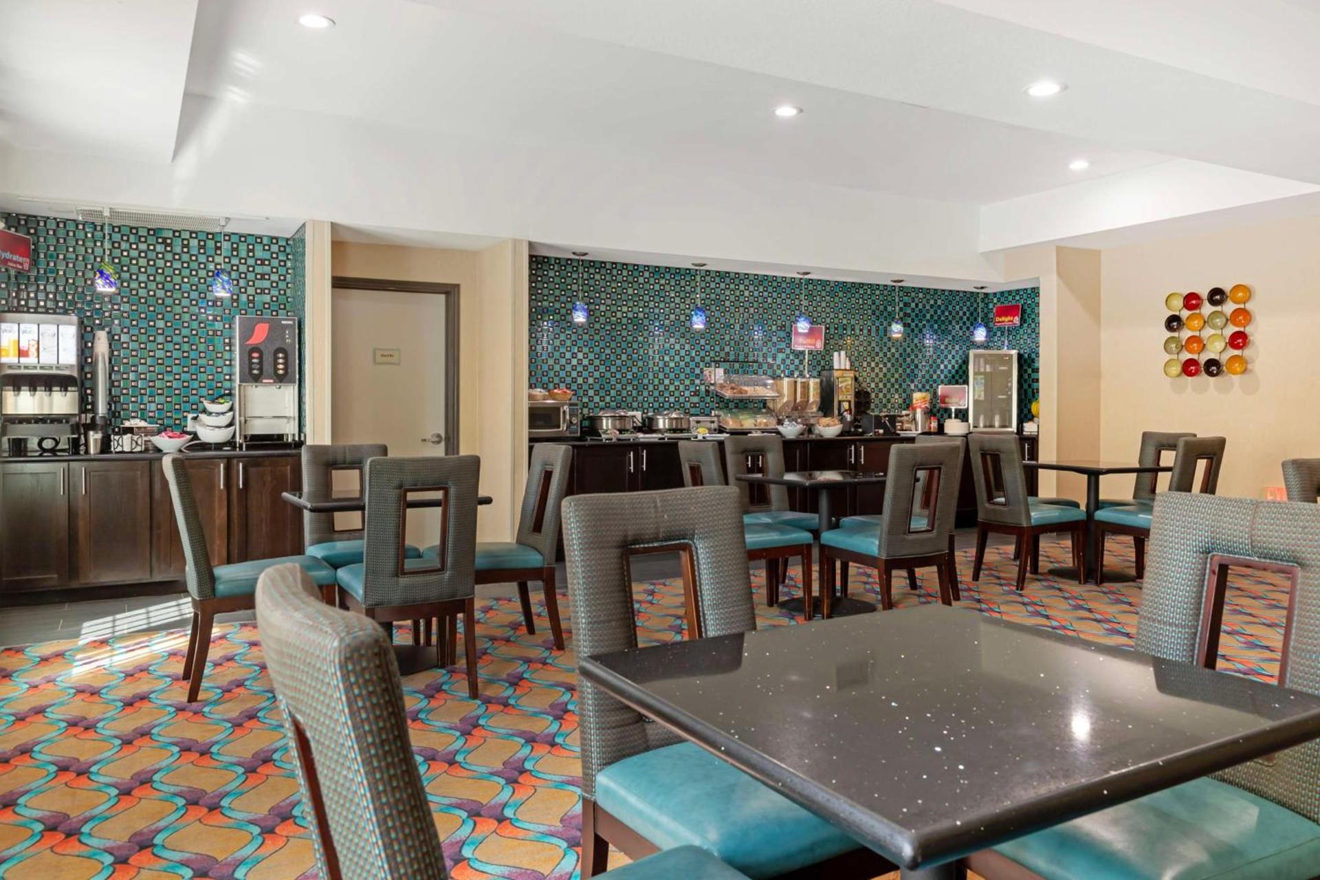 Best Western Plus Pleasanton Hotel photo 3