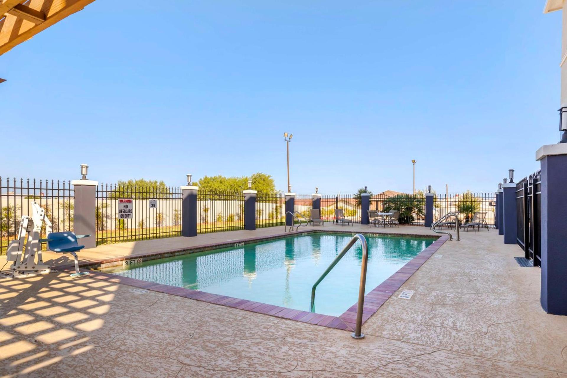 Best Western Plus Pleasanton Hotel photo 29