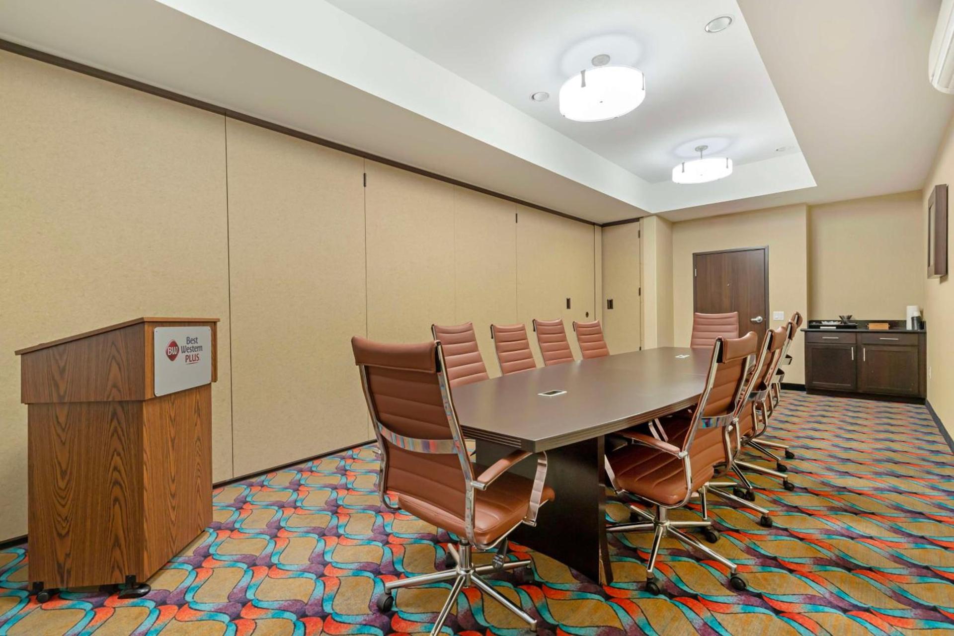 Best Western Plus Pleasanton Hotel photo 34