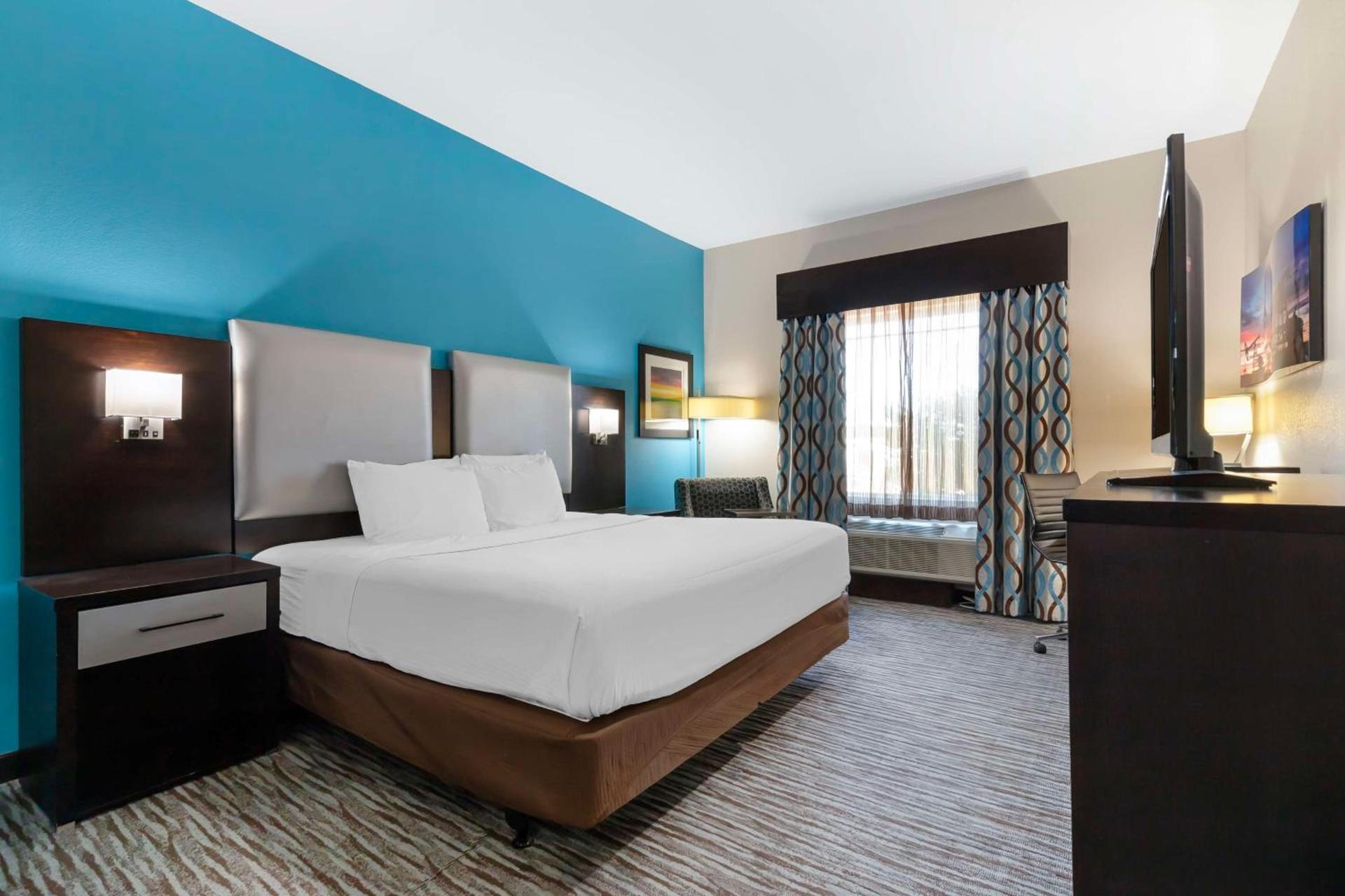 Best Western Plus Pleasanton Hotel photo 37