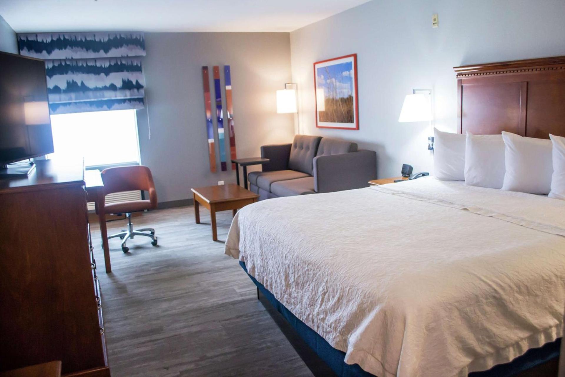 Hampton Inn Marion photo 17