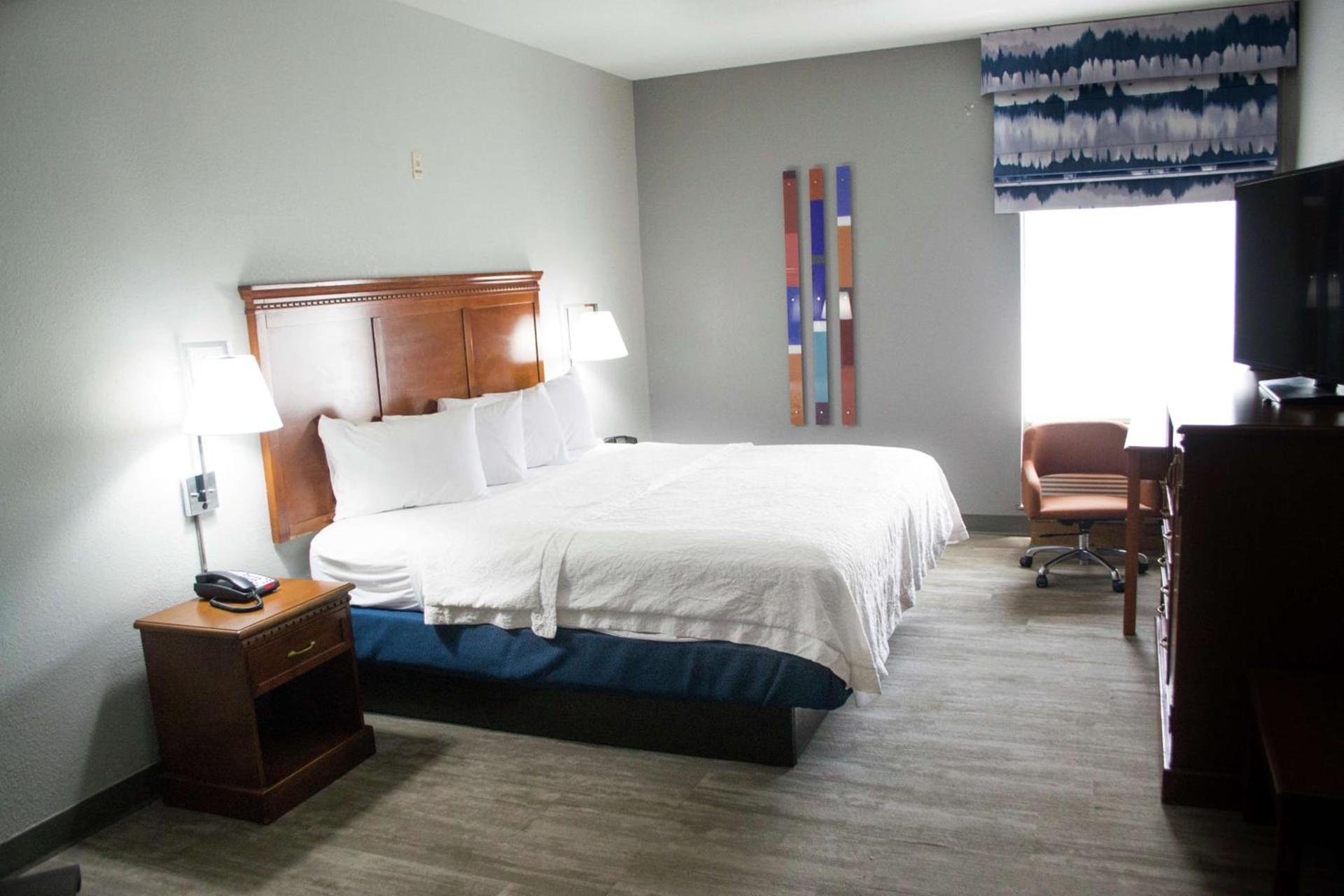 Hampton Inn Marion photo 22