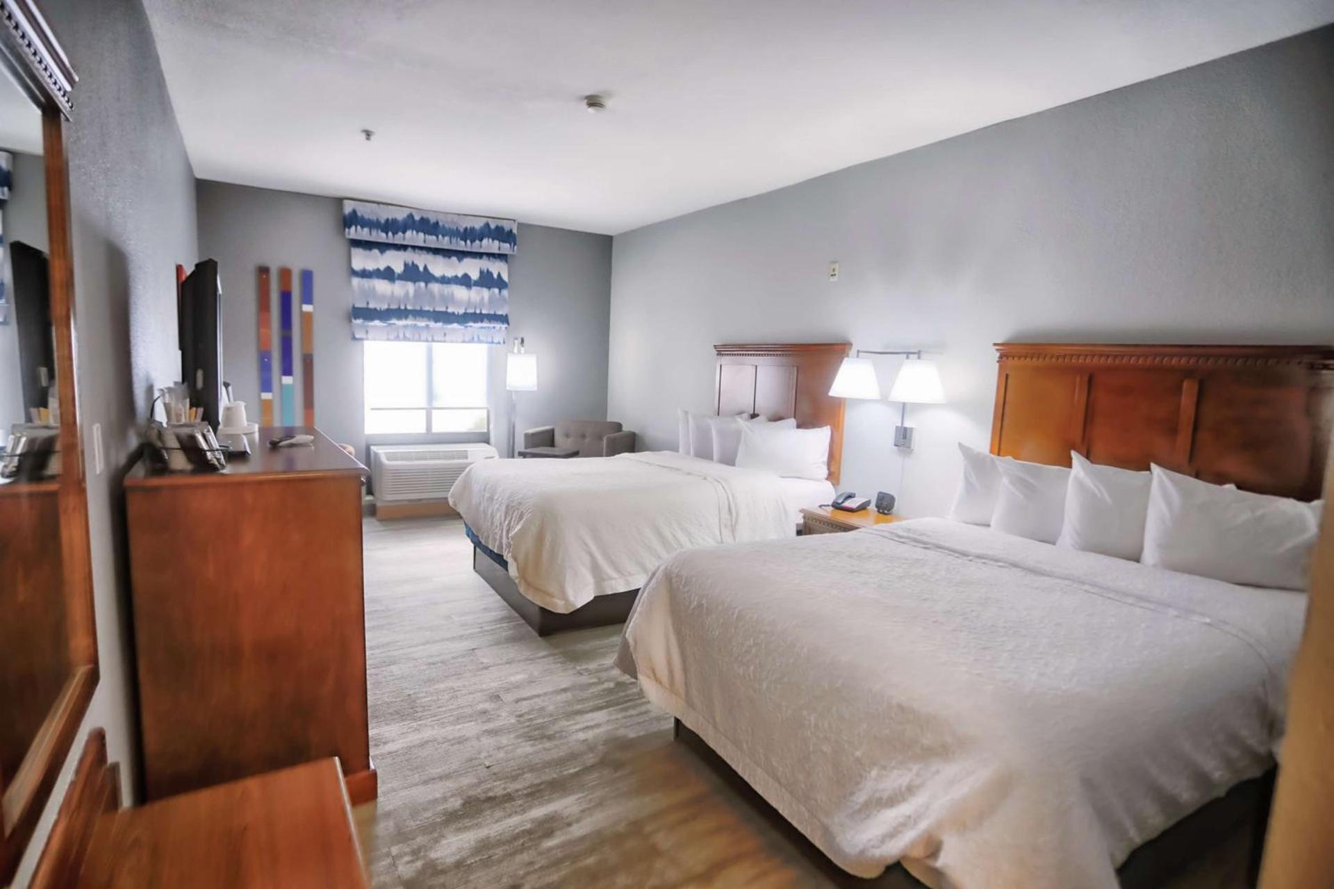 Hampton Inn Marion photo 33