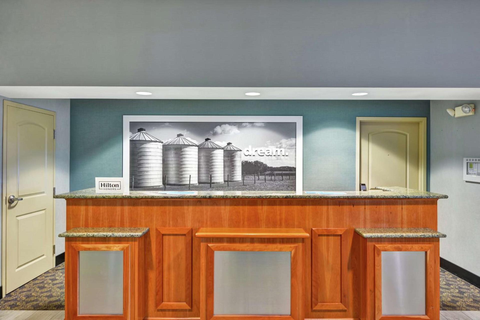 Hampton Inn Lewisburg photo 4