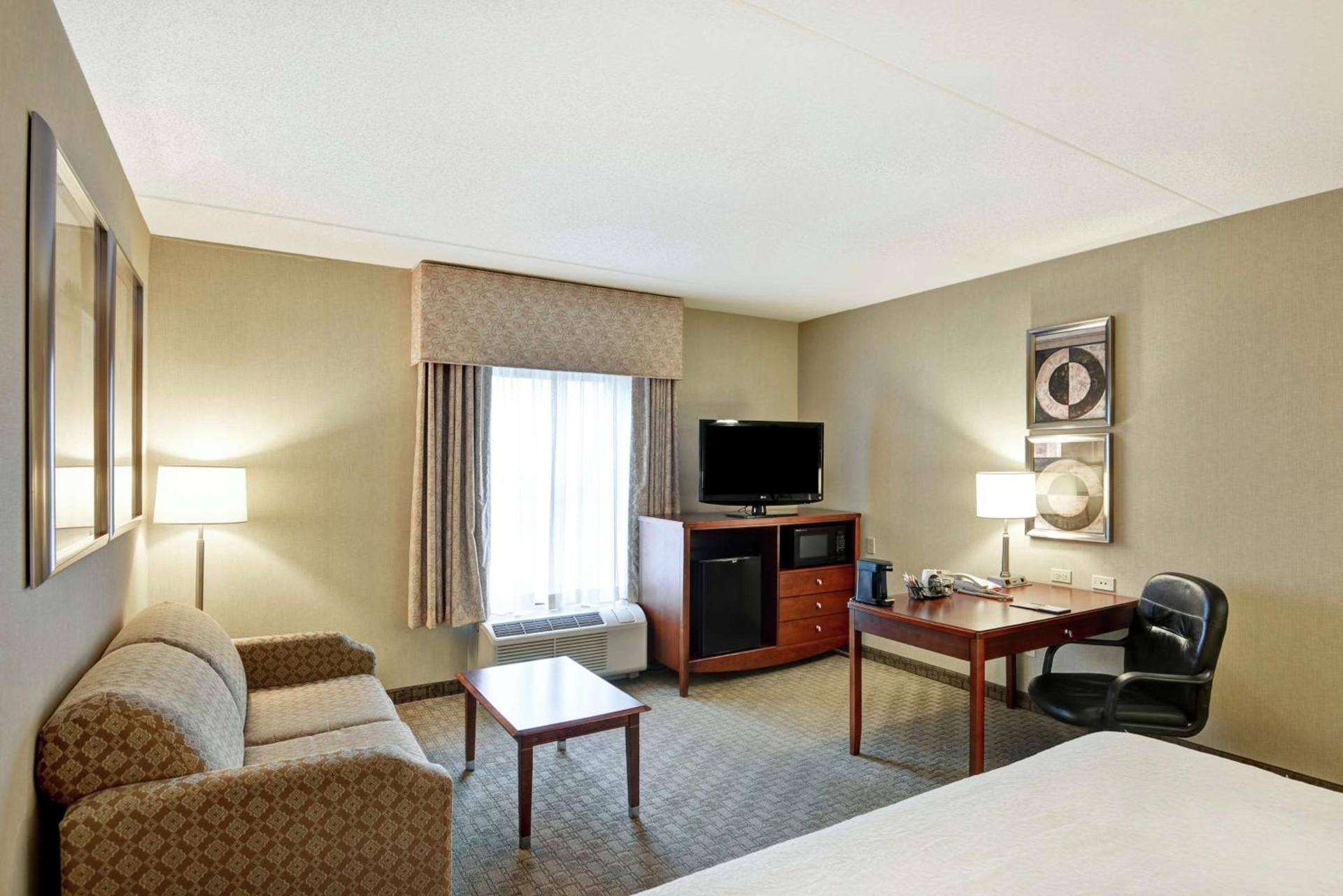 Hampton Inn Lewisburg photo 23