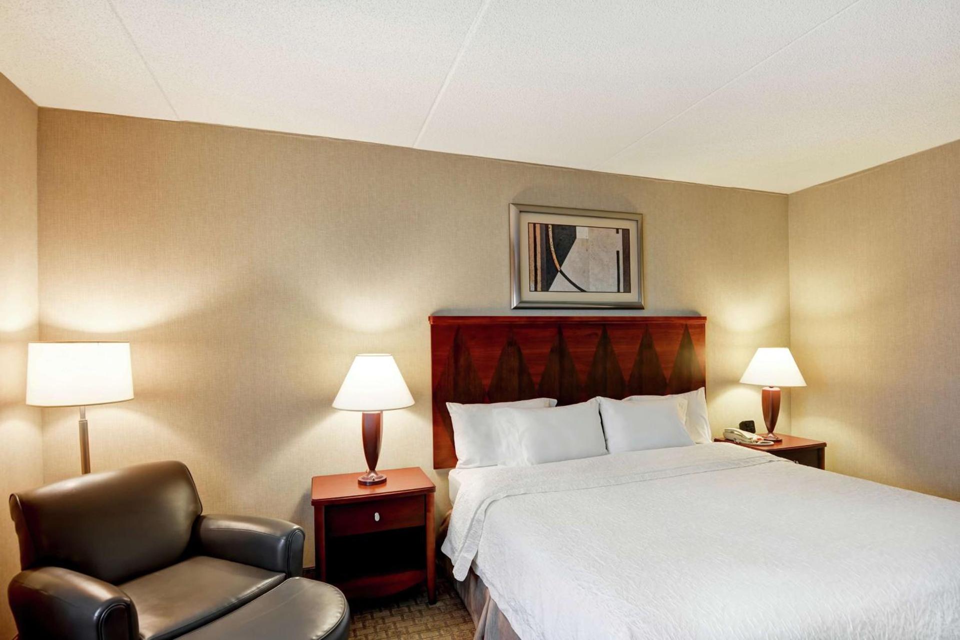 Hampton Inn Lewisburg photo 29