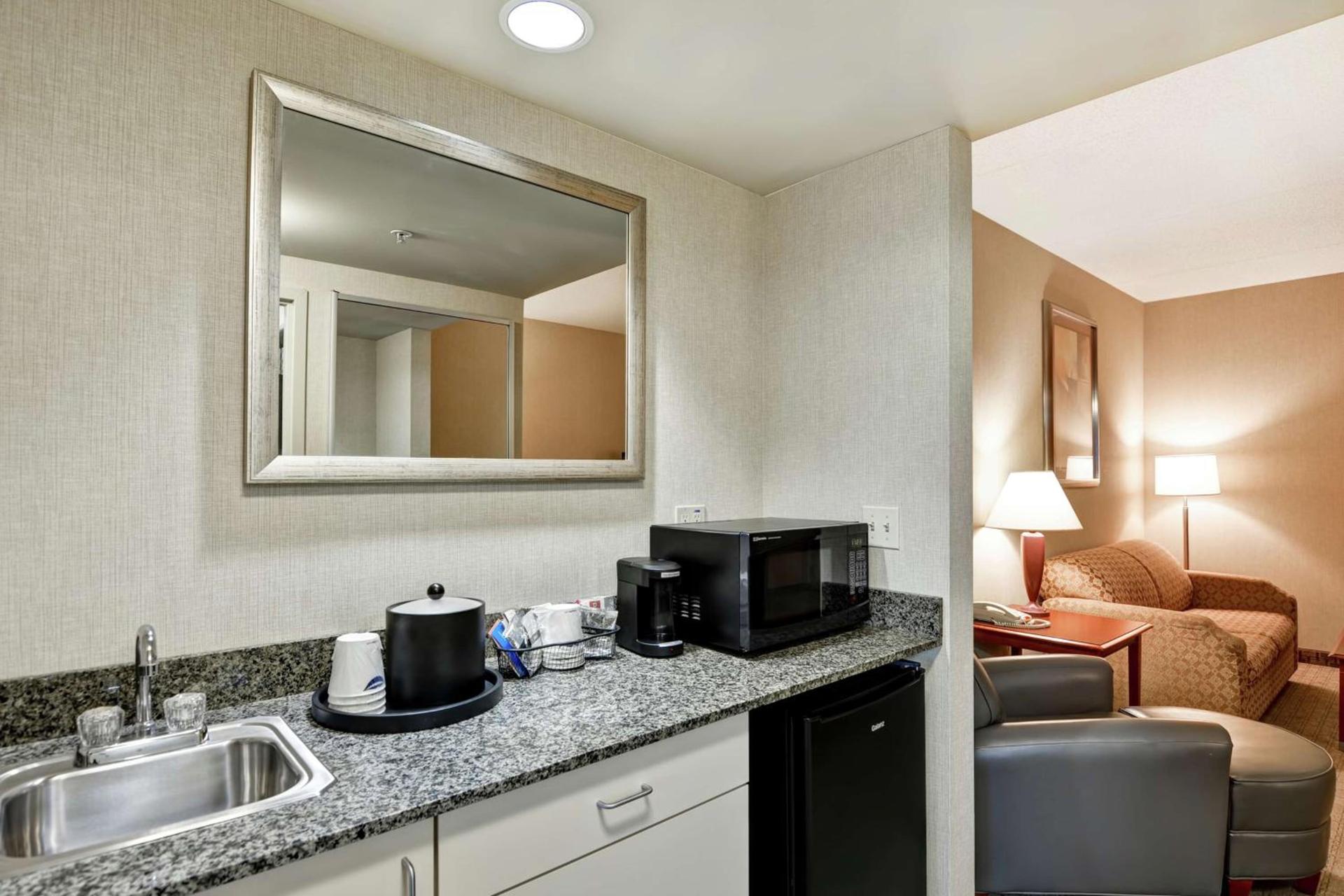 Hampton Inn Lewisburg photo 32