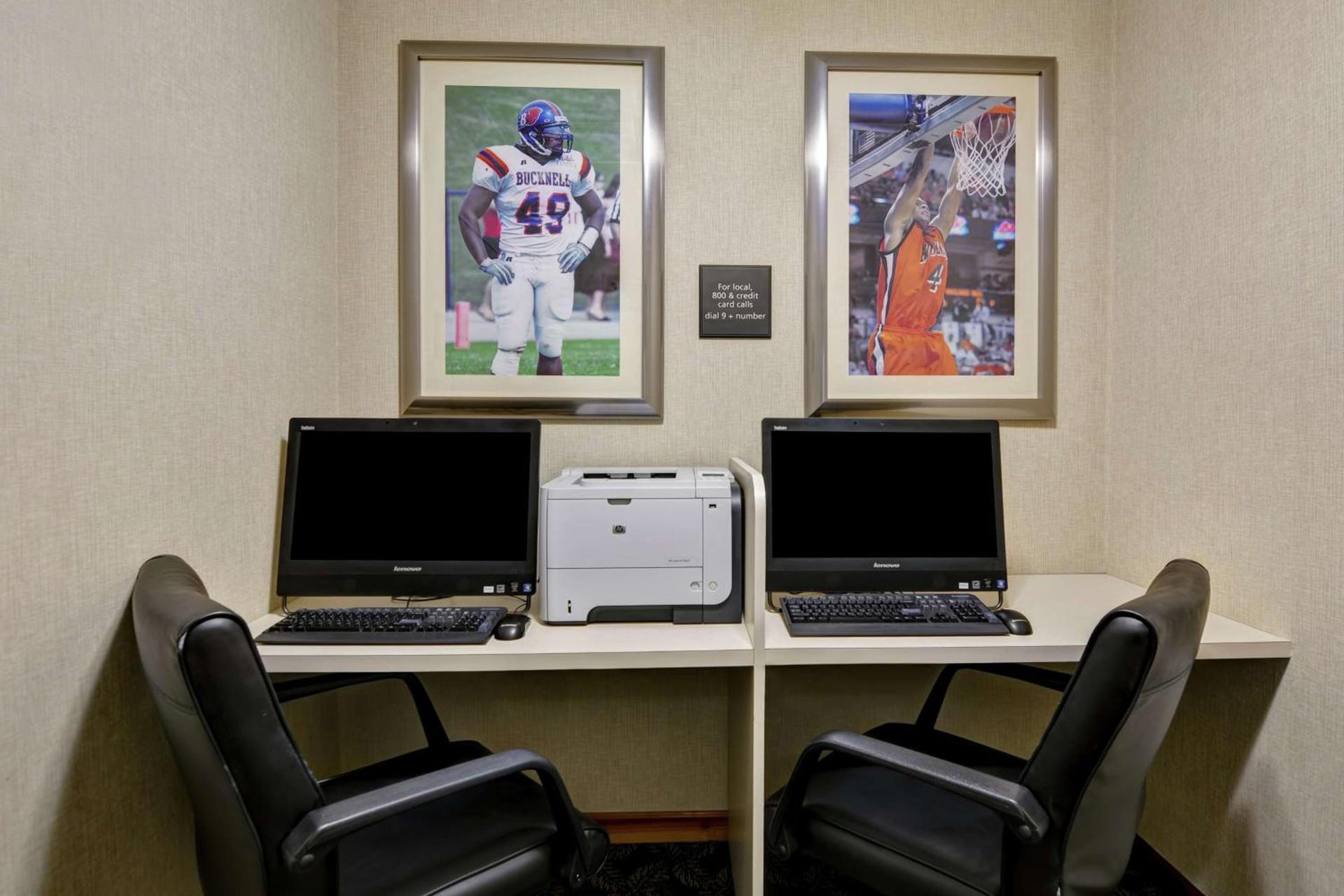 Hampton Inn Lewisburg photo 38