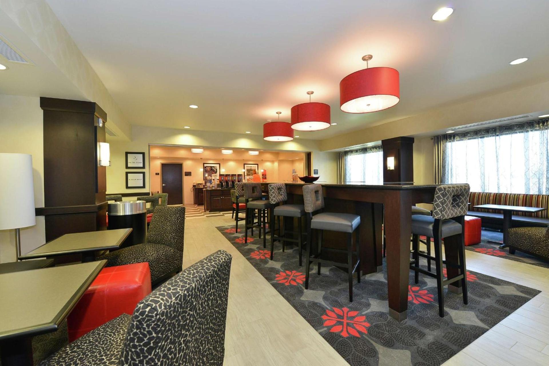 Hampton Inn Middletown photo 7