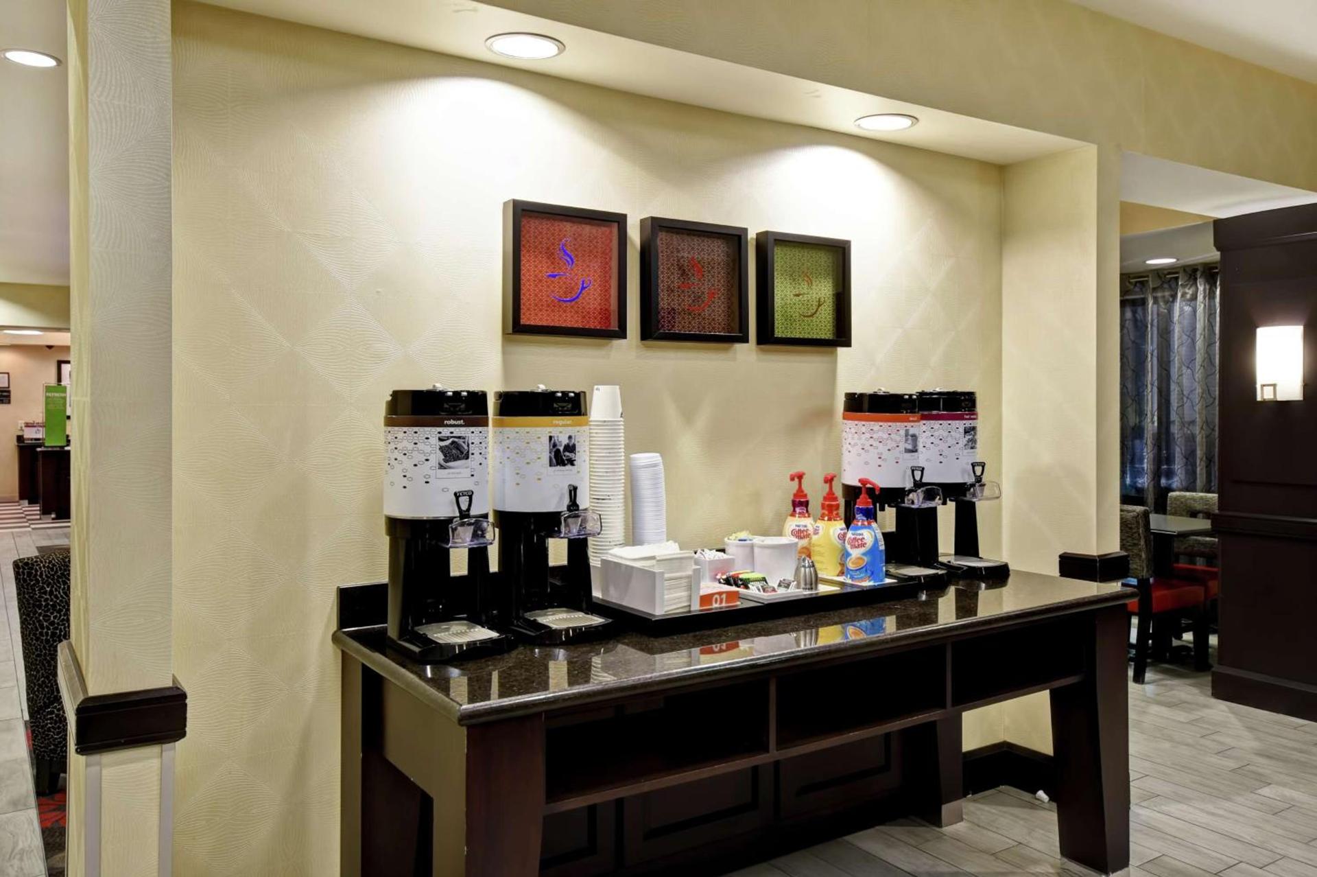 Hampton Inn Middletown photo 8