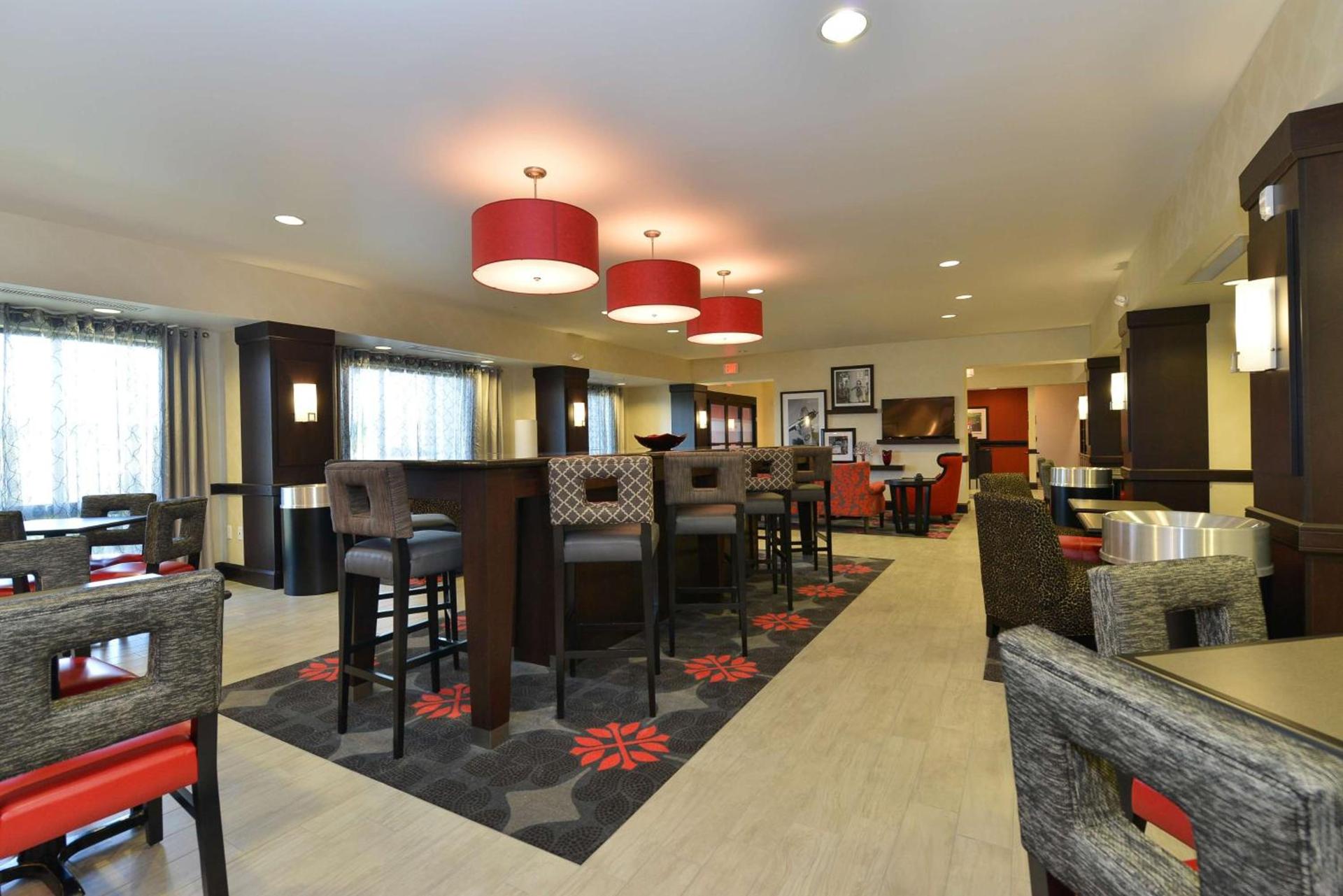 Hampton Inn Middletown photo 12