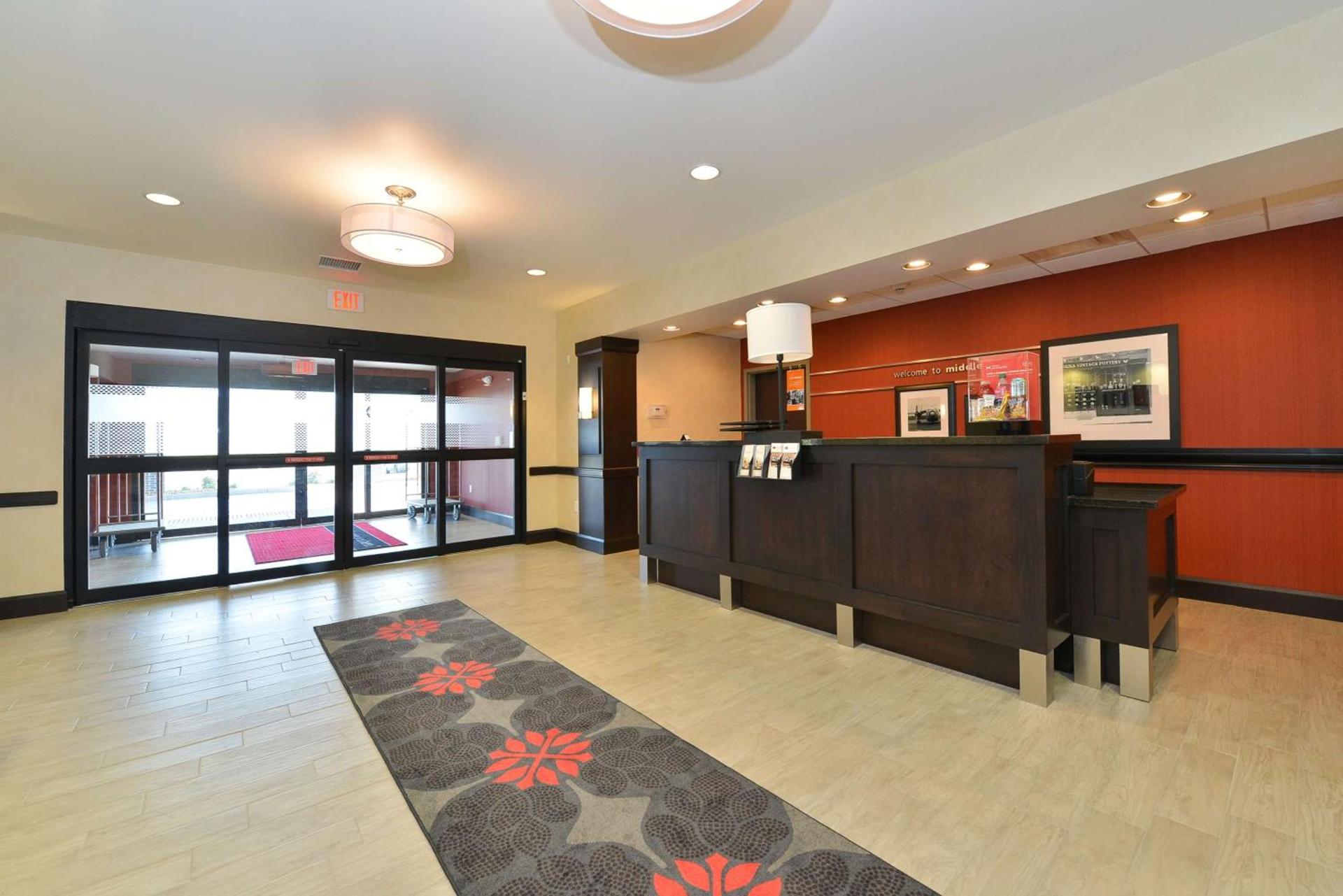 Hampton Inn Middletown photo 13