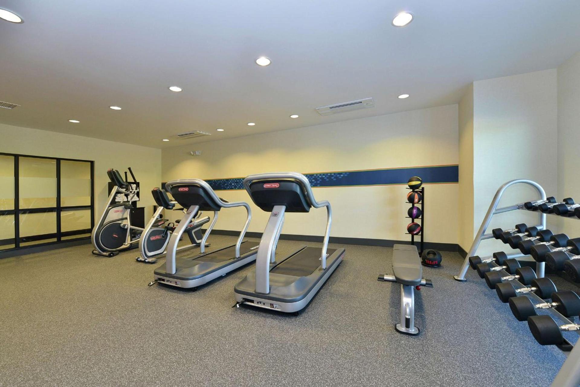 Hampton Inn Middletown photo 25