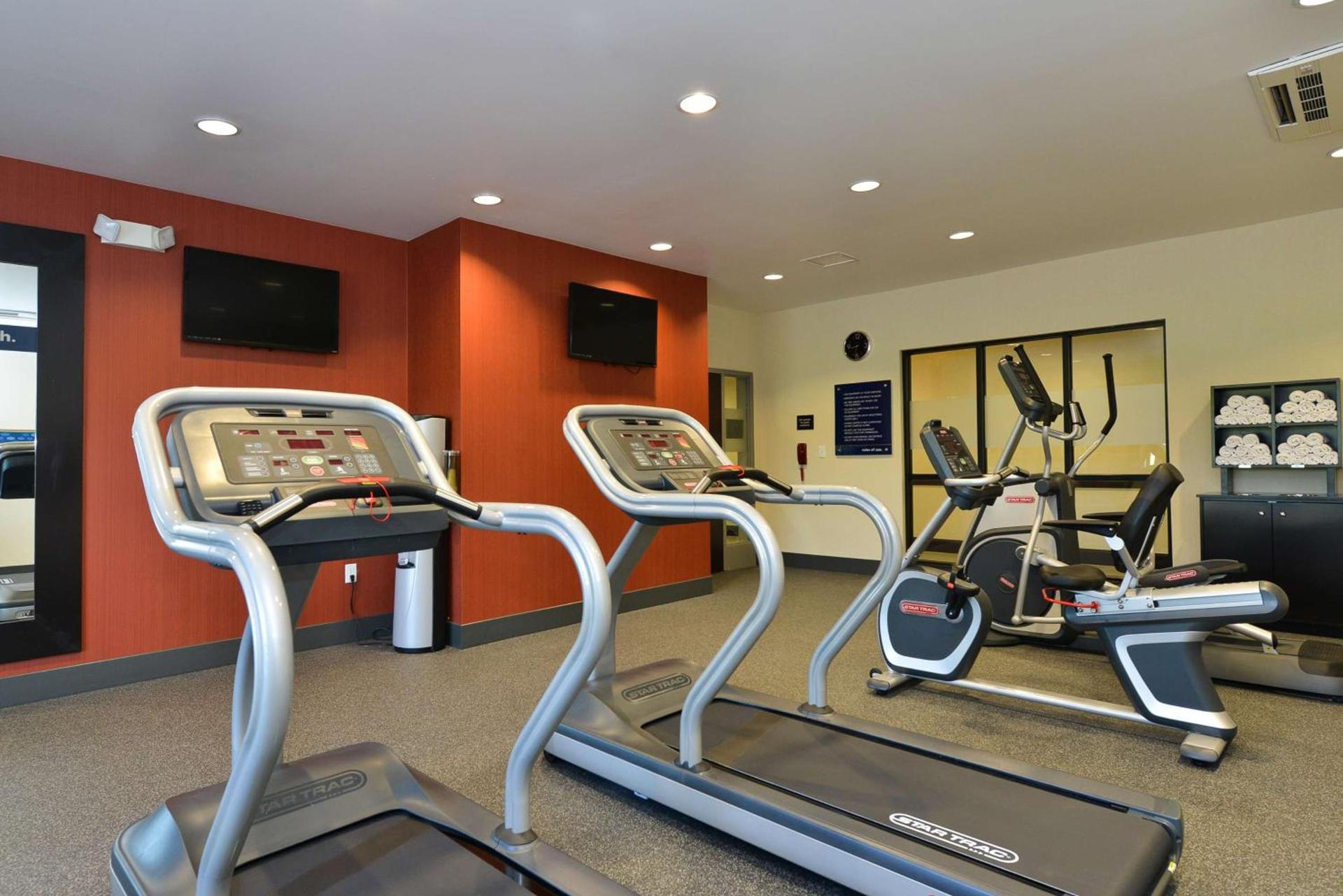 Hampton Inn Middletown photo 29