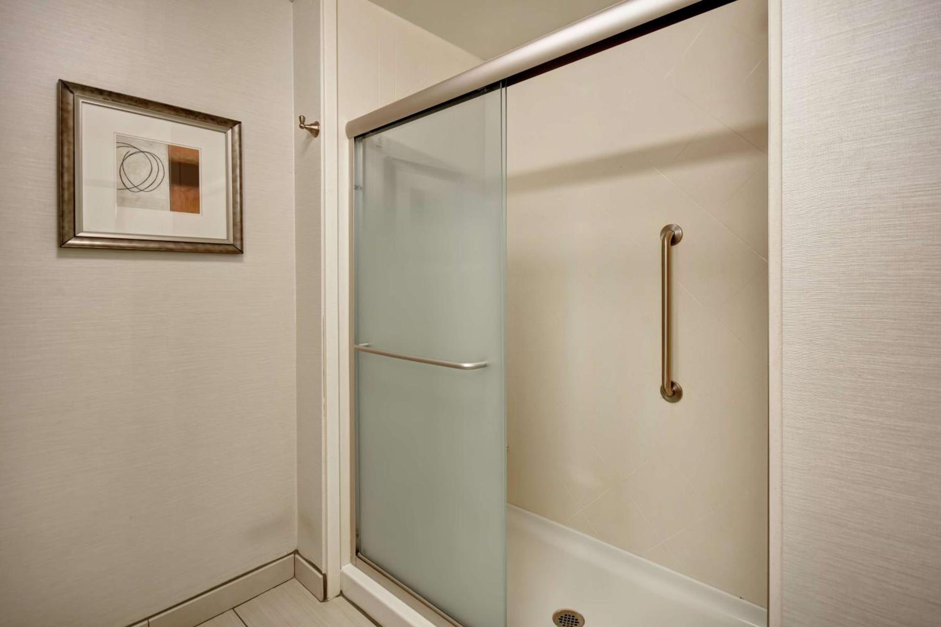 Hampton Inn Middletown photo 45