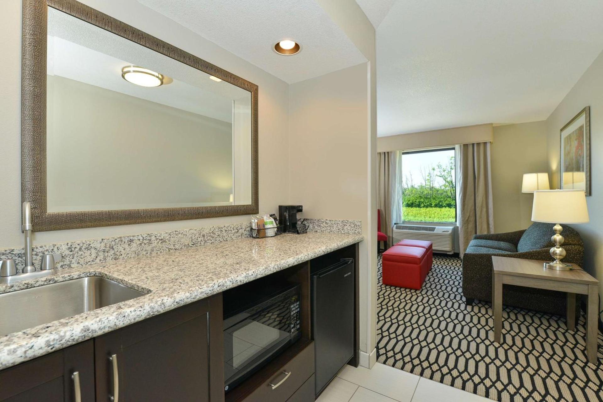 Hampton Inn Middletown photo 54